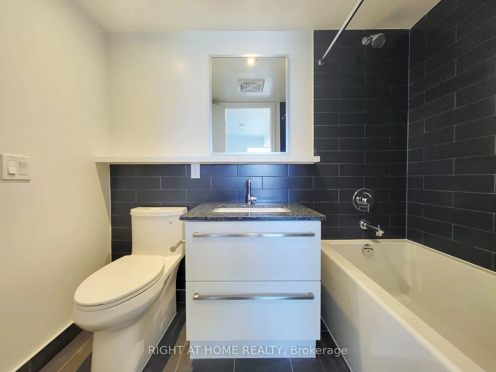 Photo 13 of Unit 1115, 120 Varna Drive, Toronto, Englemount-Lawrence — HOMEH