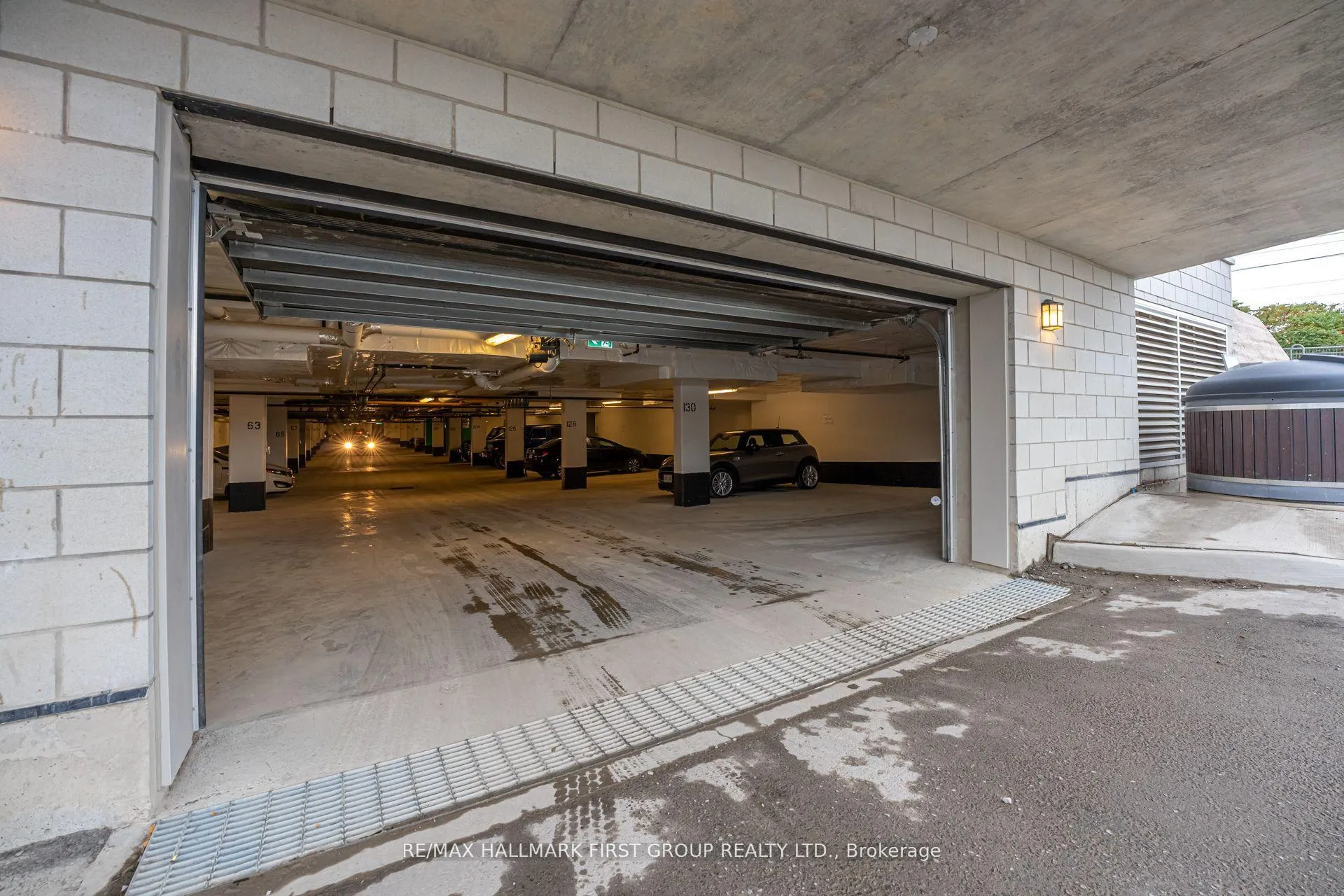 Photo 24 of Unit 415, 1555 Kingston Road, Pickering, Town Centre — HOMEH