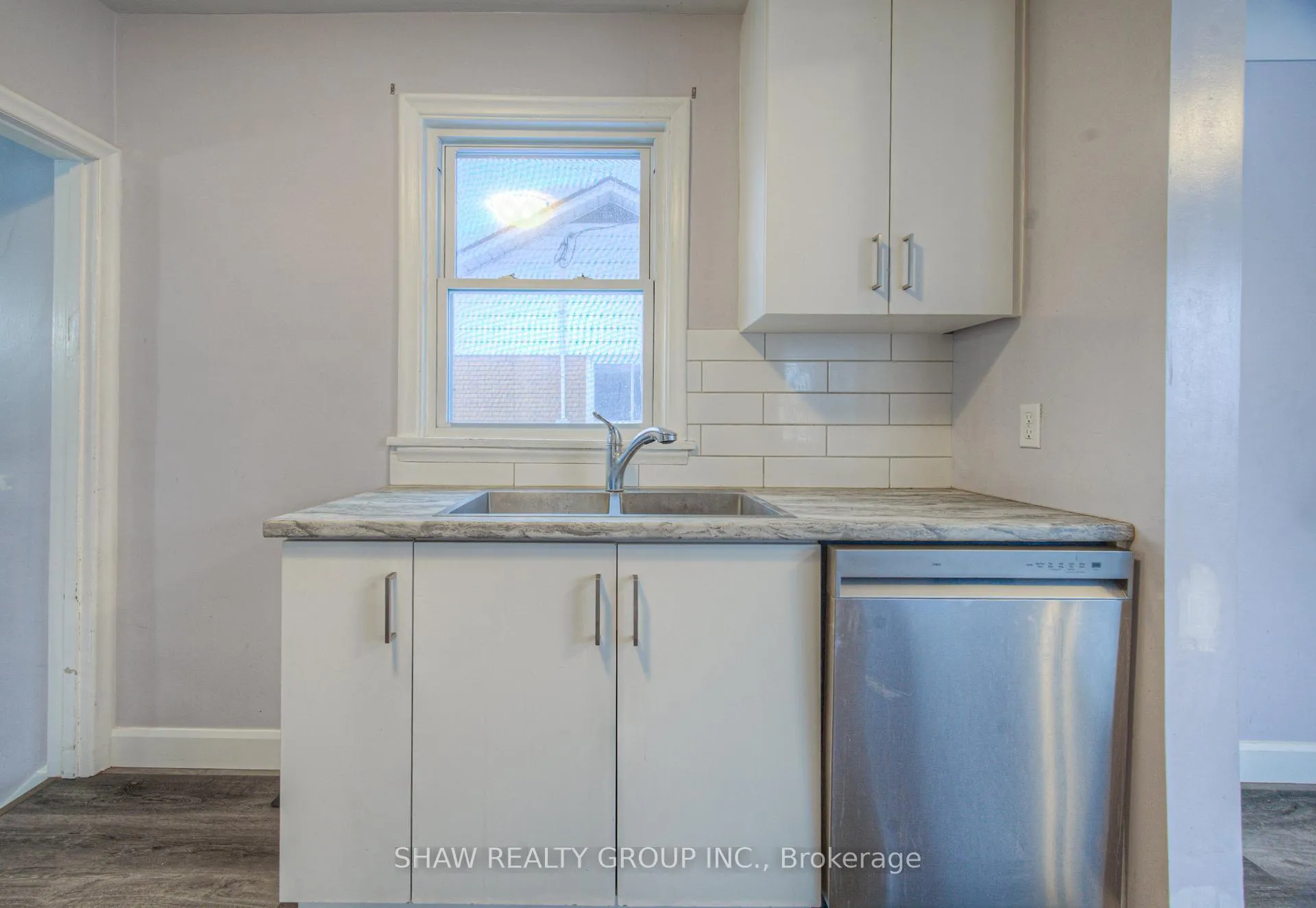 Photo 13 of 184 Patricia Avenue, Kitchener — HOMEH