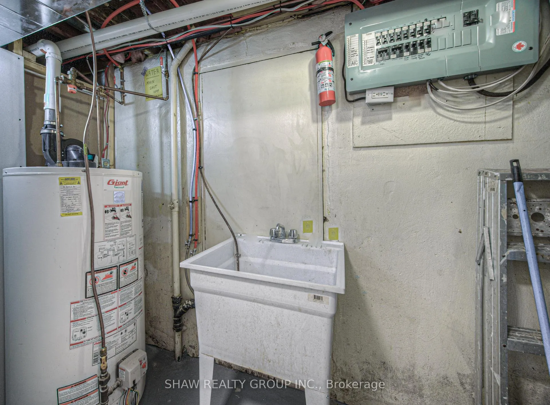 Photo 27 of 184 Patricia Avenue, Kitchener — HOMEH