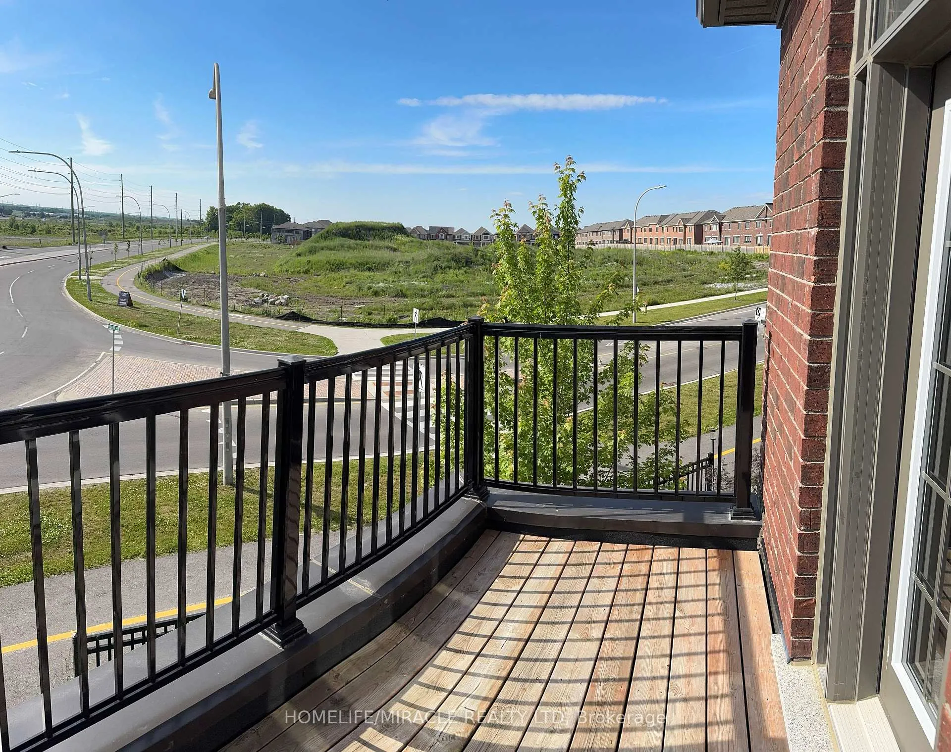 Photo 15 of 26 Fiesta Way, Whitby, Blue Grass Meadows — HOMEH