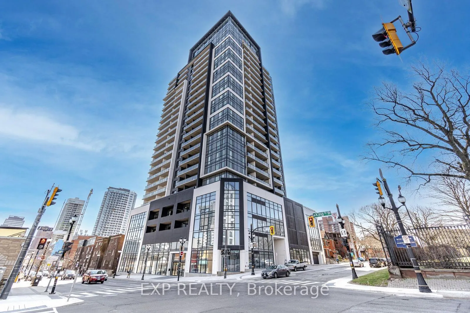 Front of Unit 906, 15 Queen Street S