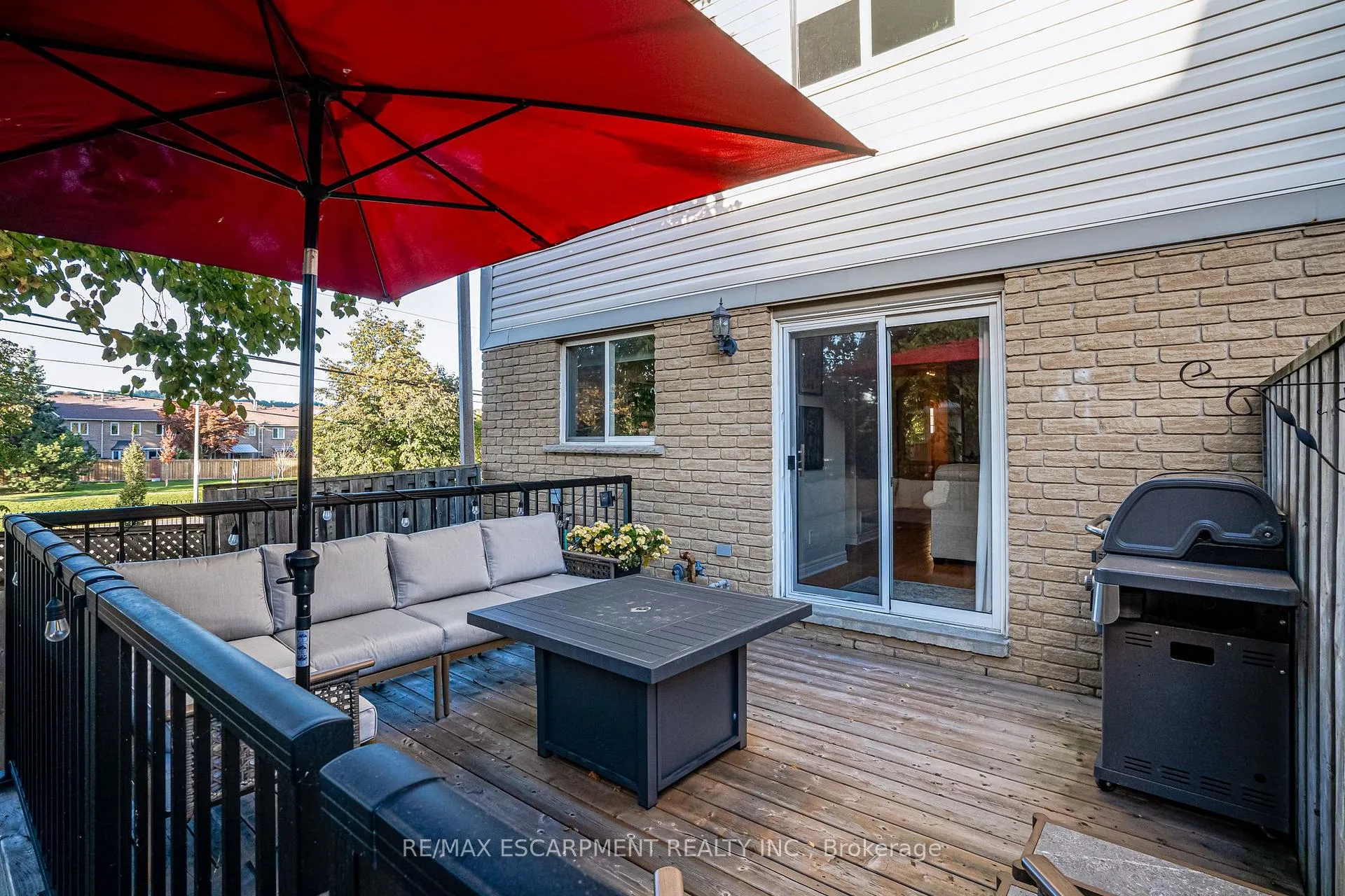 Photo 2 of Unit 17, 31 Moss Boulevard, Hamilton, Dundas — HOMEH