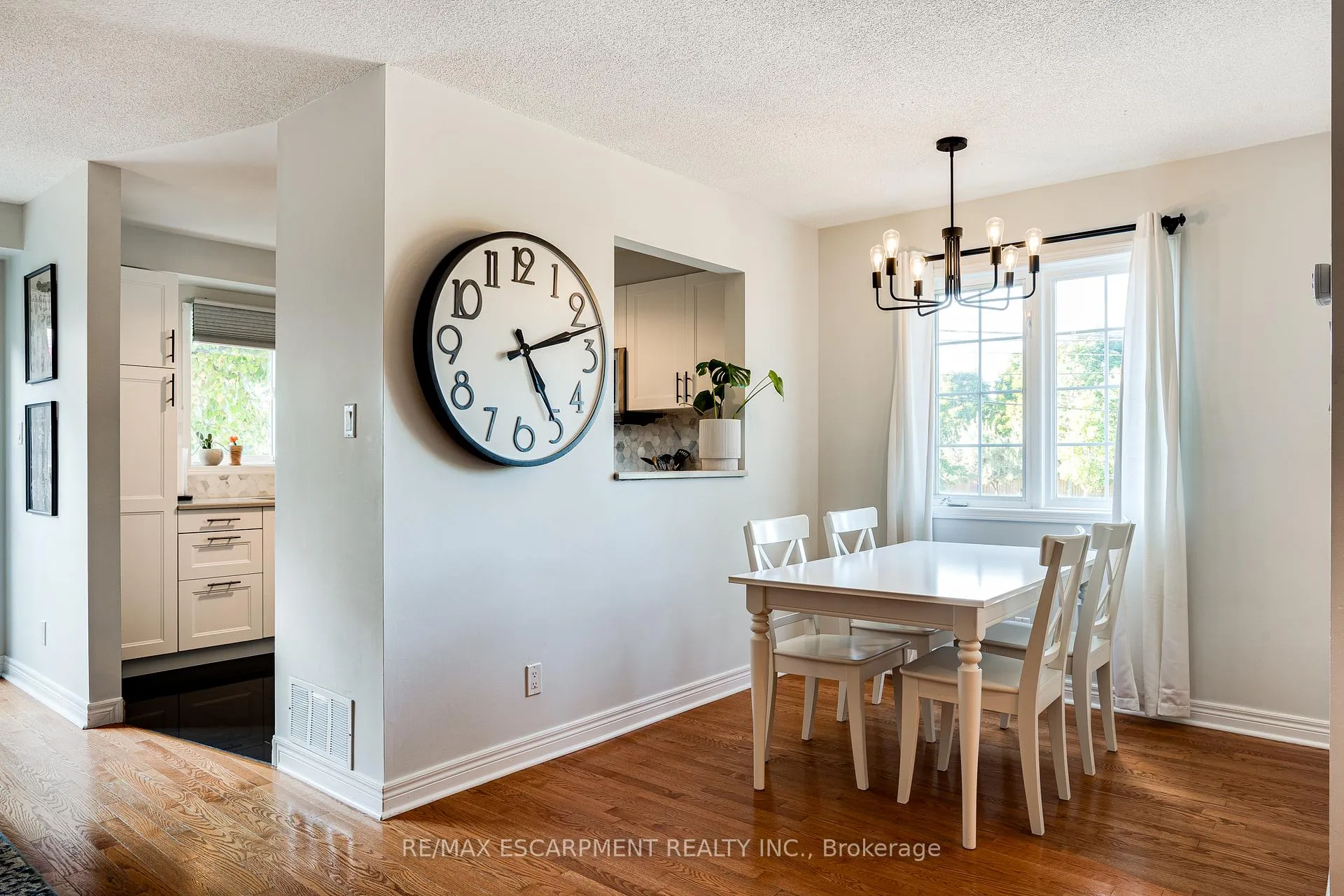 Photo 7 of Unit 17, 31 Moss Boulevard, Hamilton, Dundas — HOMEH