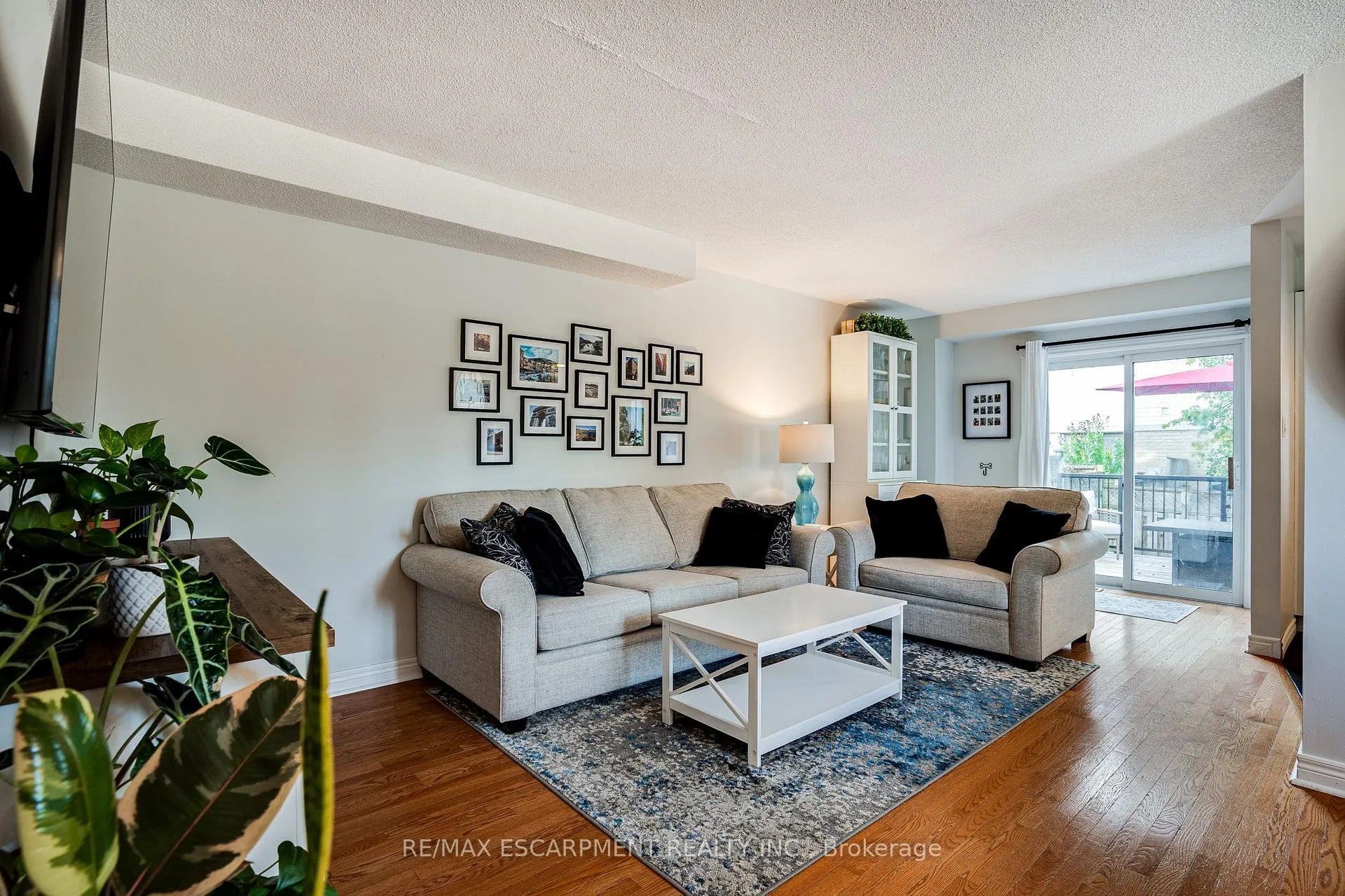 Photo 8 of Unit 17, 31 Moss Boulevard, Hamilton, Dundas — HOMEH