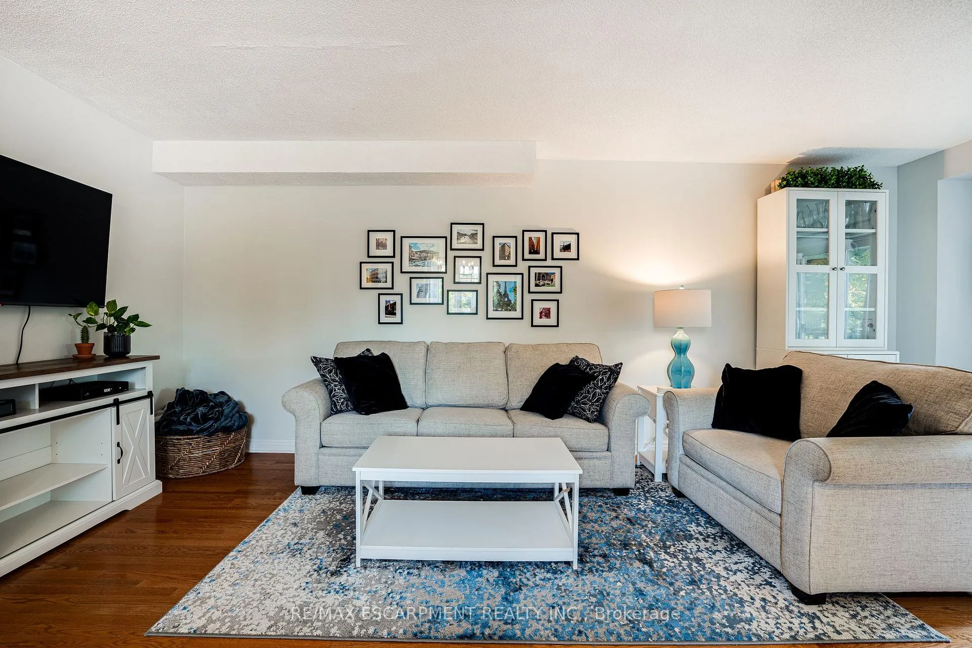 Photo 9 of Unit 17, 31 Moss Boulevard, Hamilton, Dundas — HOMEH