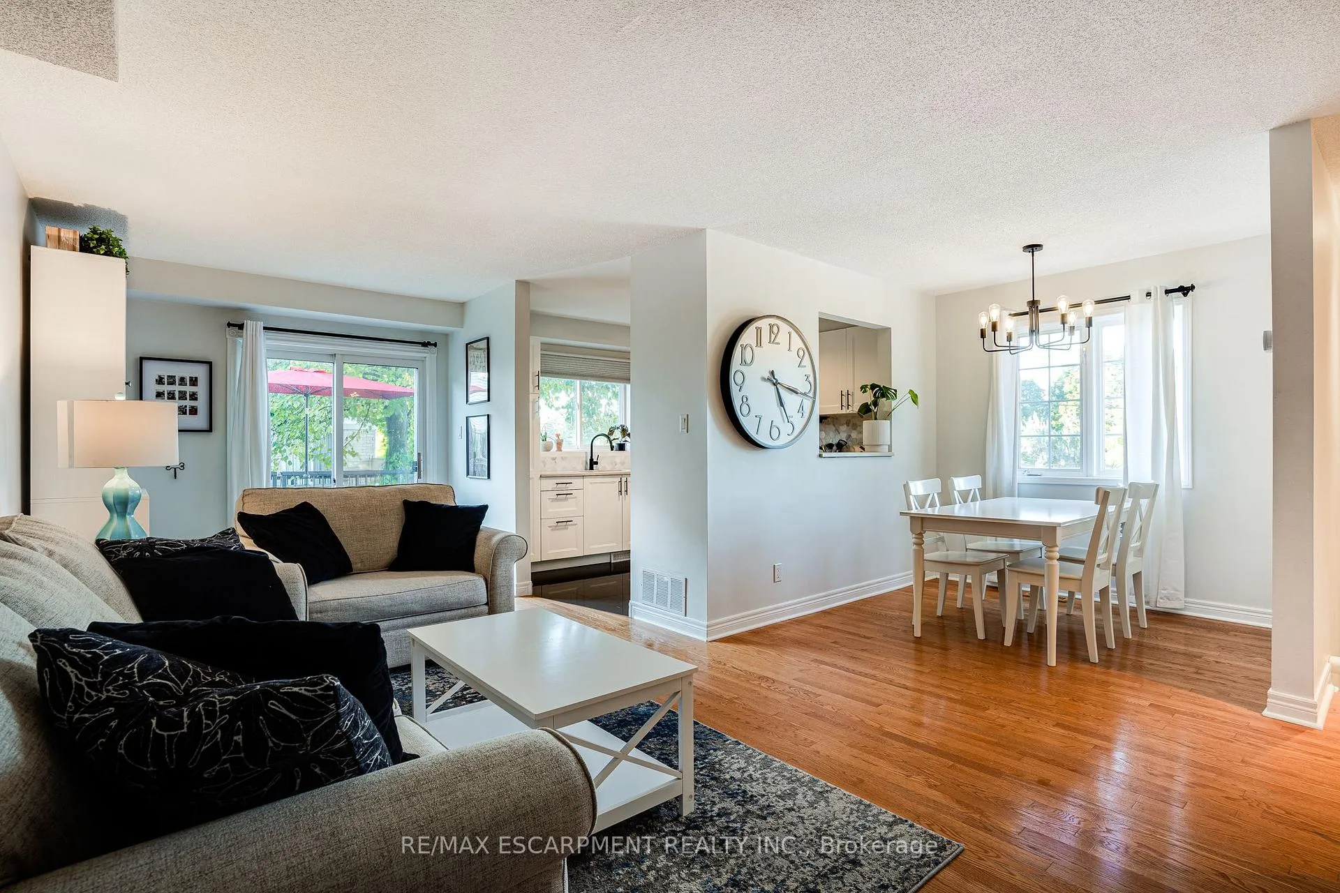 Photo 10 of Unit 17, 31 Moss Boulevard, Hamilton, Dundas — HOMEH