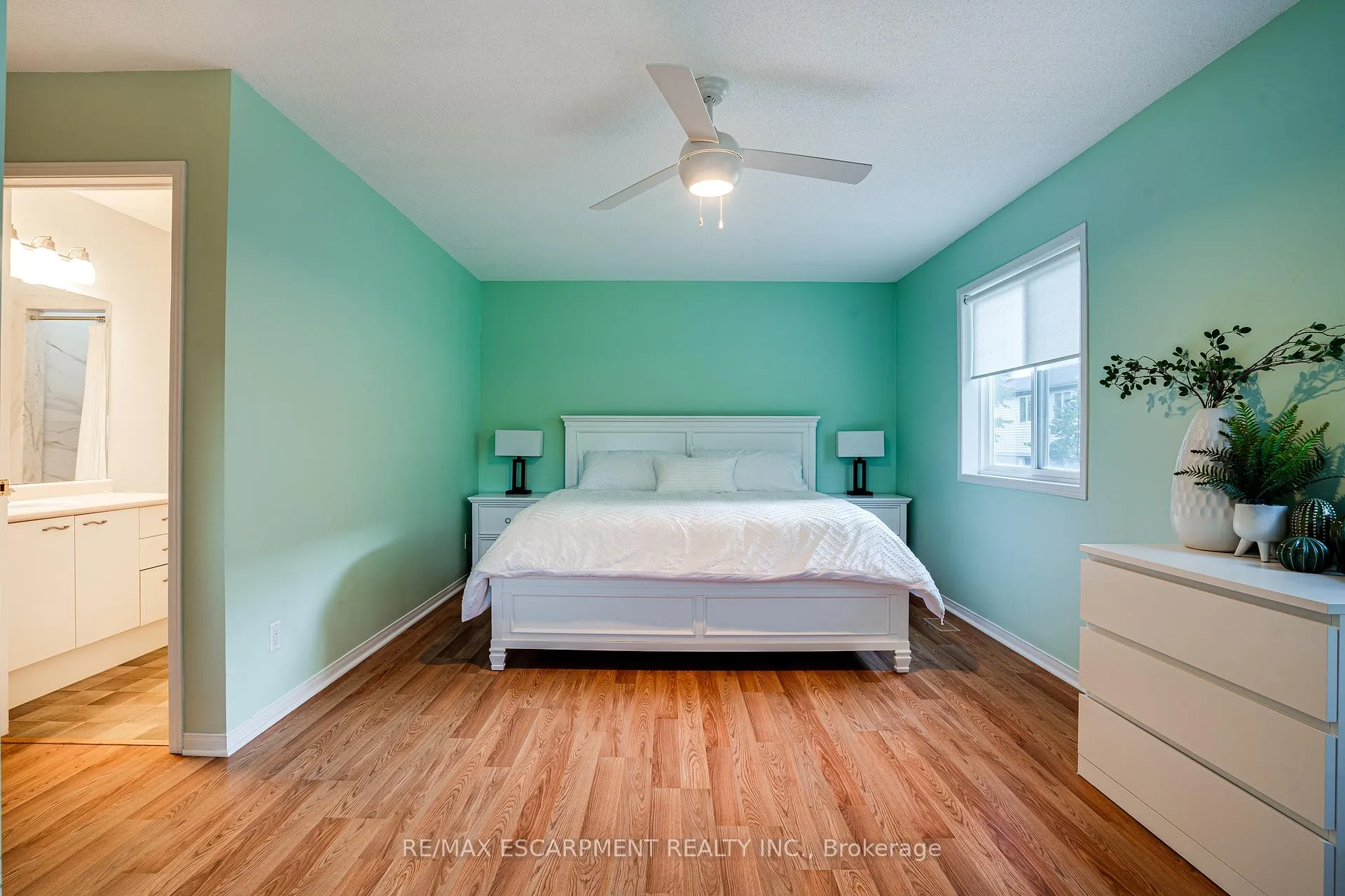 Photo 20 of Unit 17, 31 Moss Boulevard, Hamilton, Dundas — HOMEH