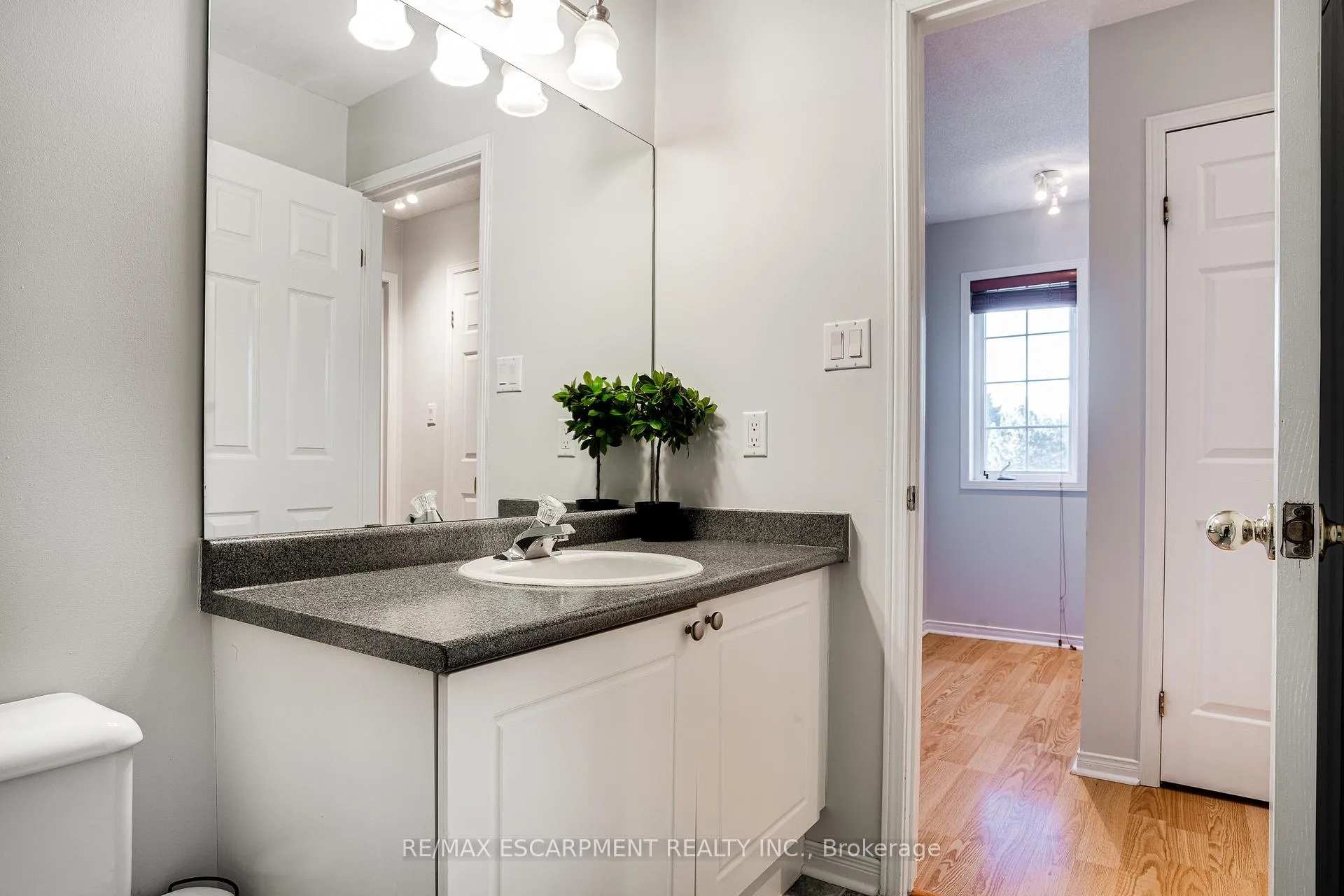 Photo 29 of Unit 17, 31 Moss Boulevard, Hamilton, Dundas — HOMEH
