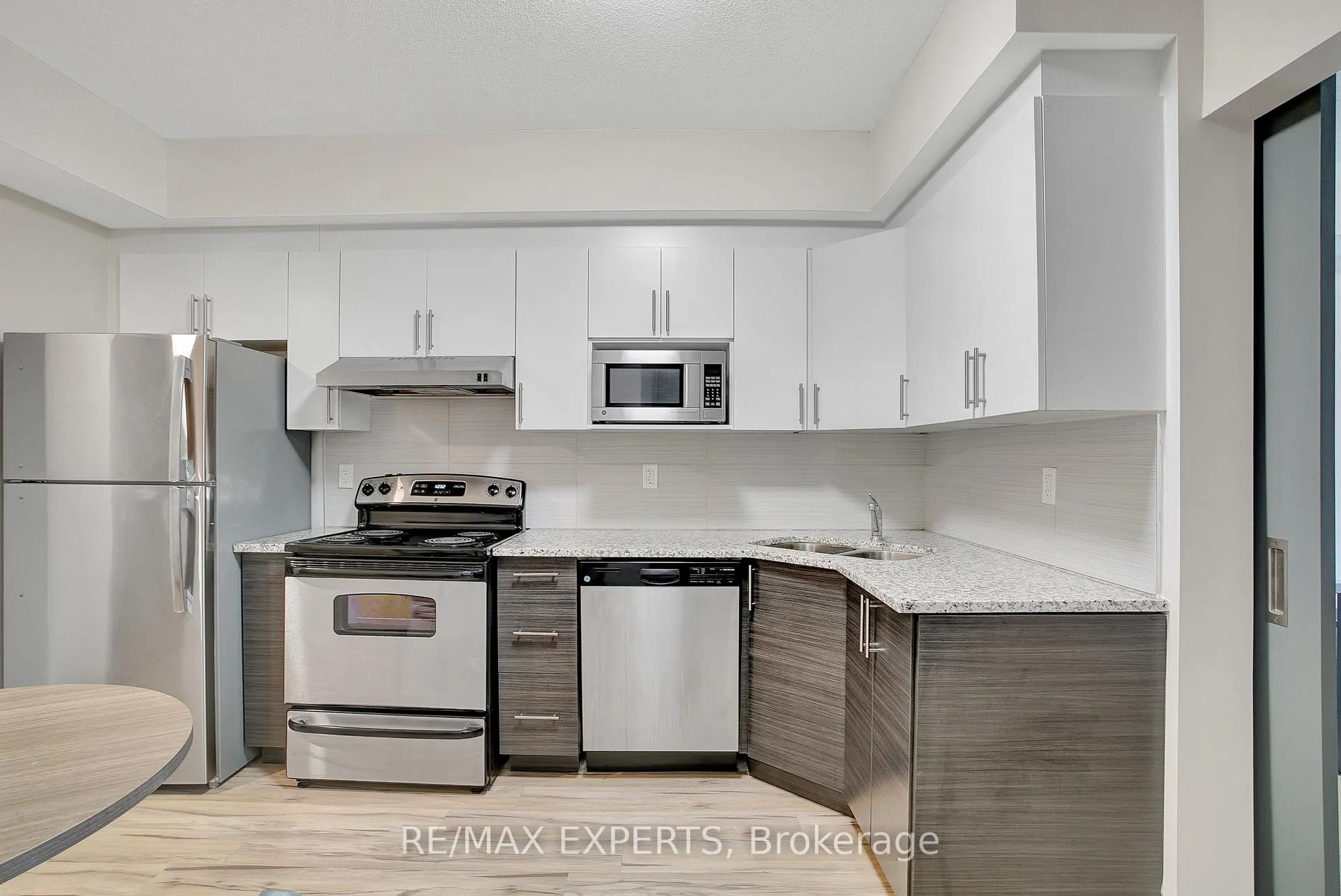 Photo 4 of Unit 261, 258B Sunview Street, Waterloo — HOMEH