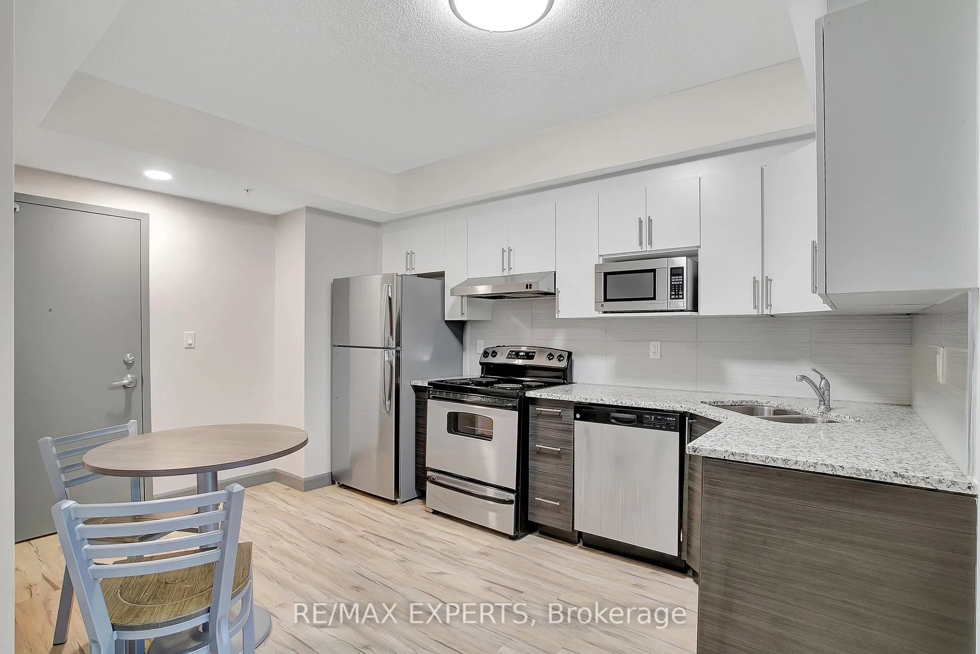 Photo 5 of Unit 261, 258B Sunview Street, Waterloo — HOMEH