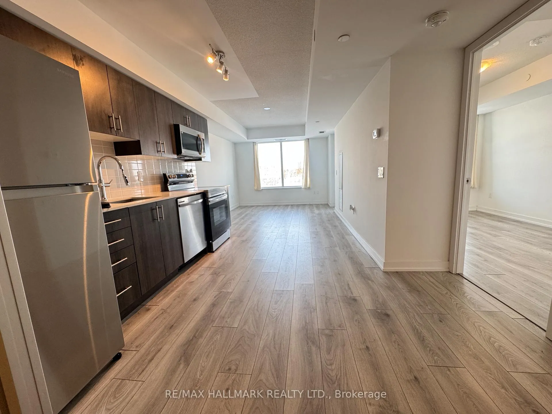 Photo 7 of Unit 512, 1455 Celebration Drive N, Pickering, Bay Ridges — HOMEH