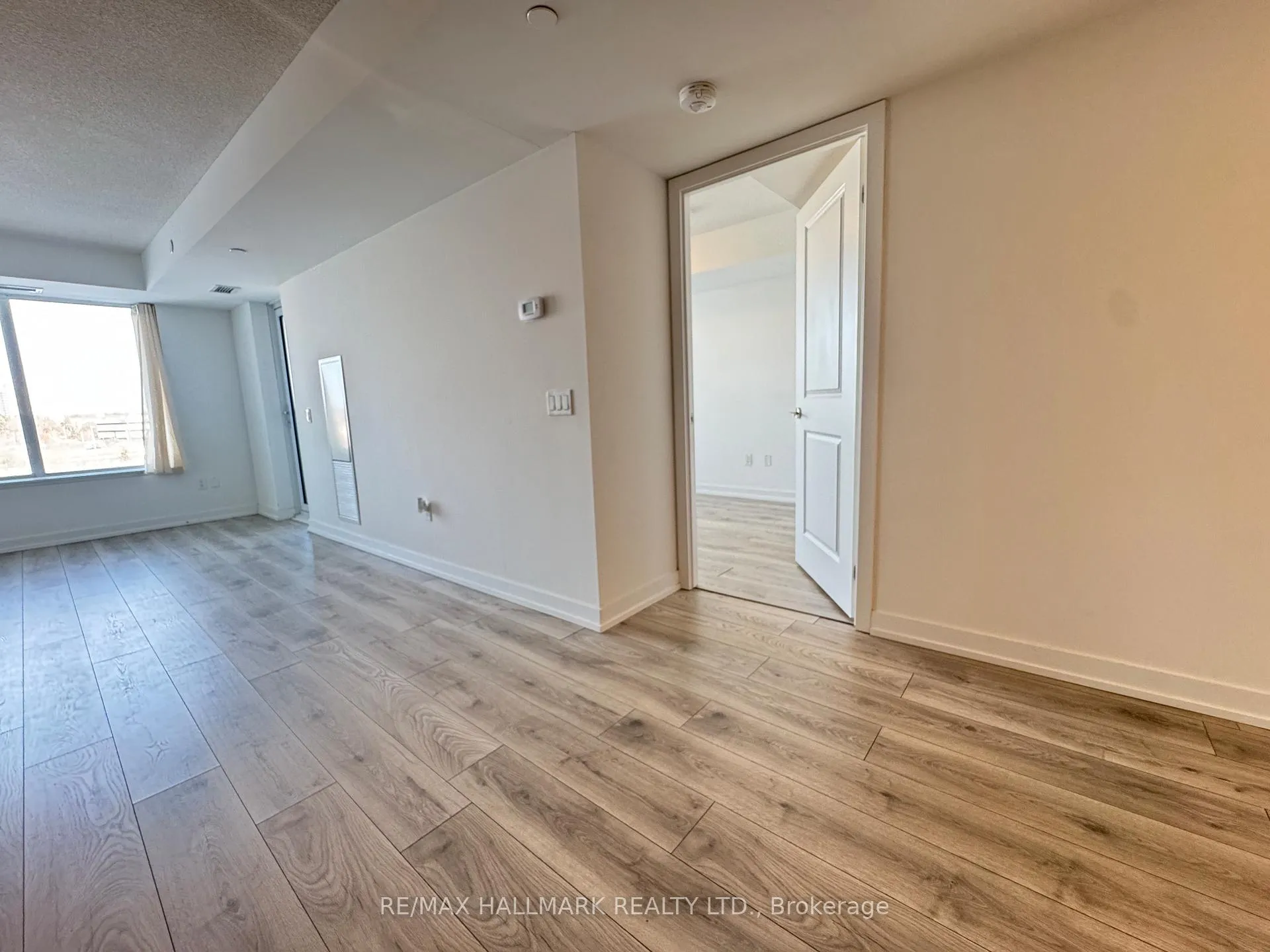 Photo 8 of Unit 512, 1455 Celebration Drive N, Pickering, Bay Ridges — HOMEH