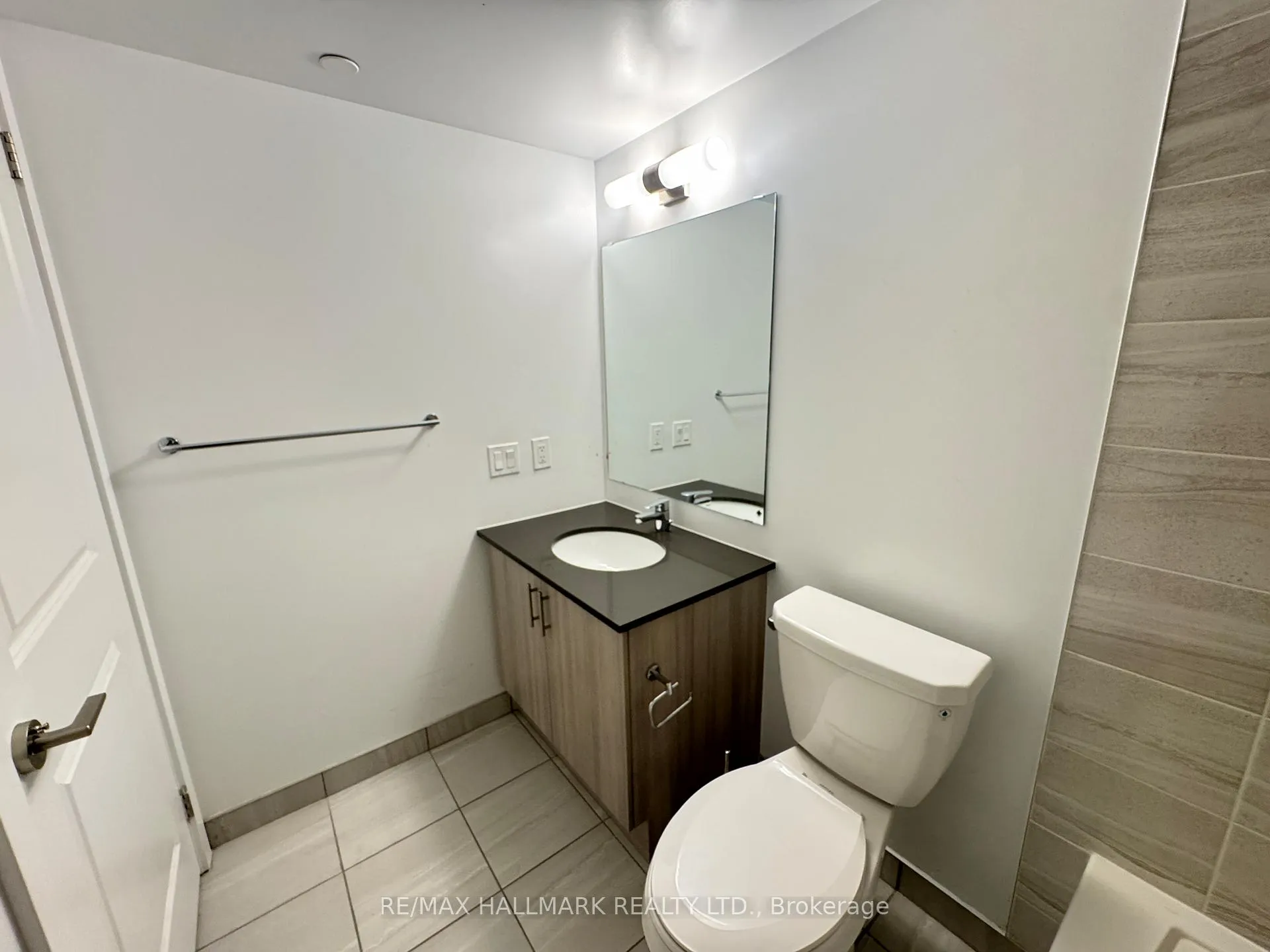 Photo 15 of Unit 512, 1455 Celebration Drive N, Pickering, Bay Ridges — HOMEH