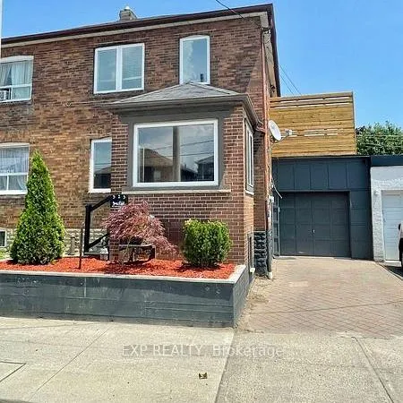 Front of Unit LOWER, 525 Old Weston Road