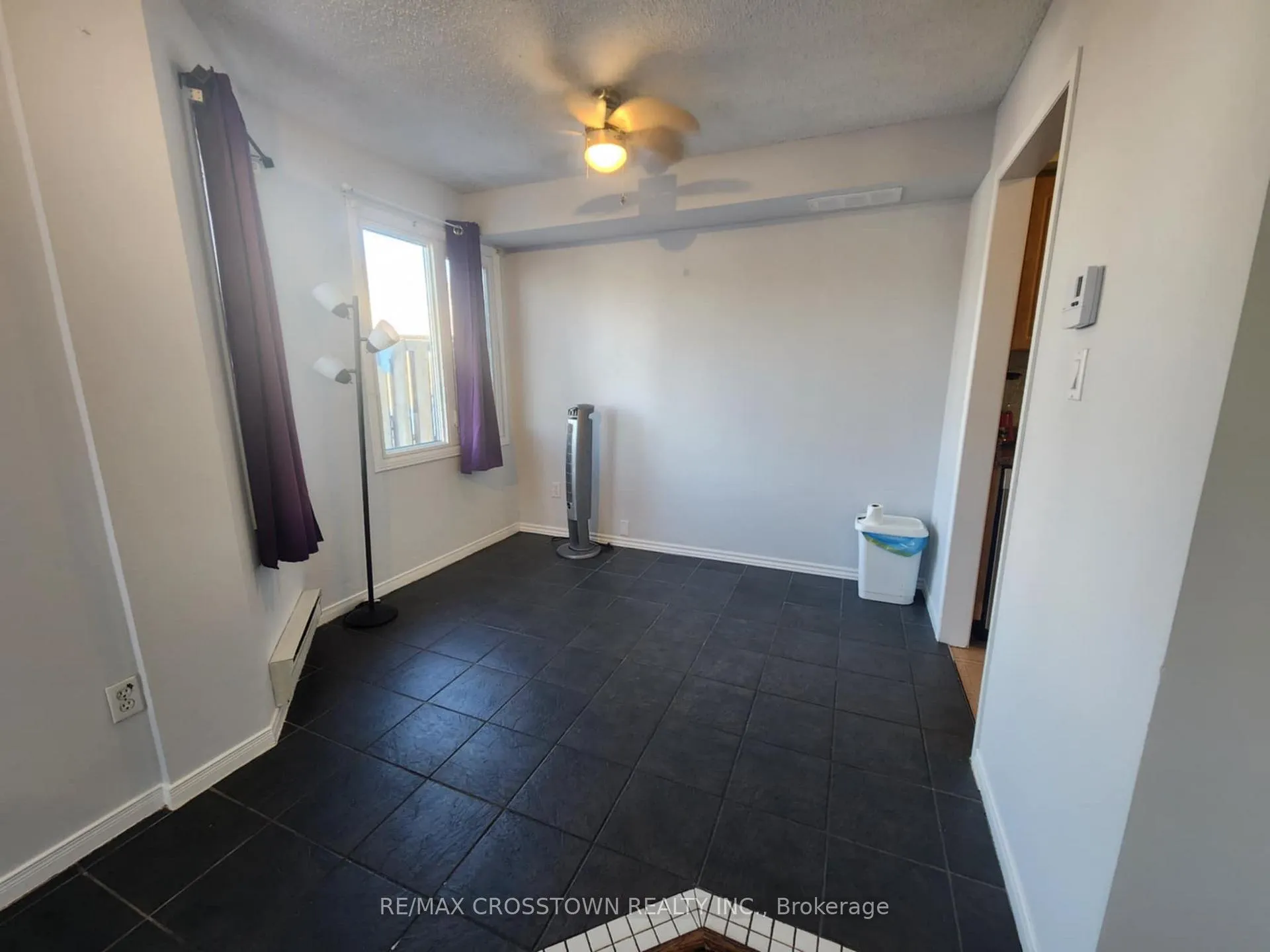 Photo 4 of Unit 27, 504 Essa Road, Barrie, Holly — HOMEH