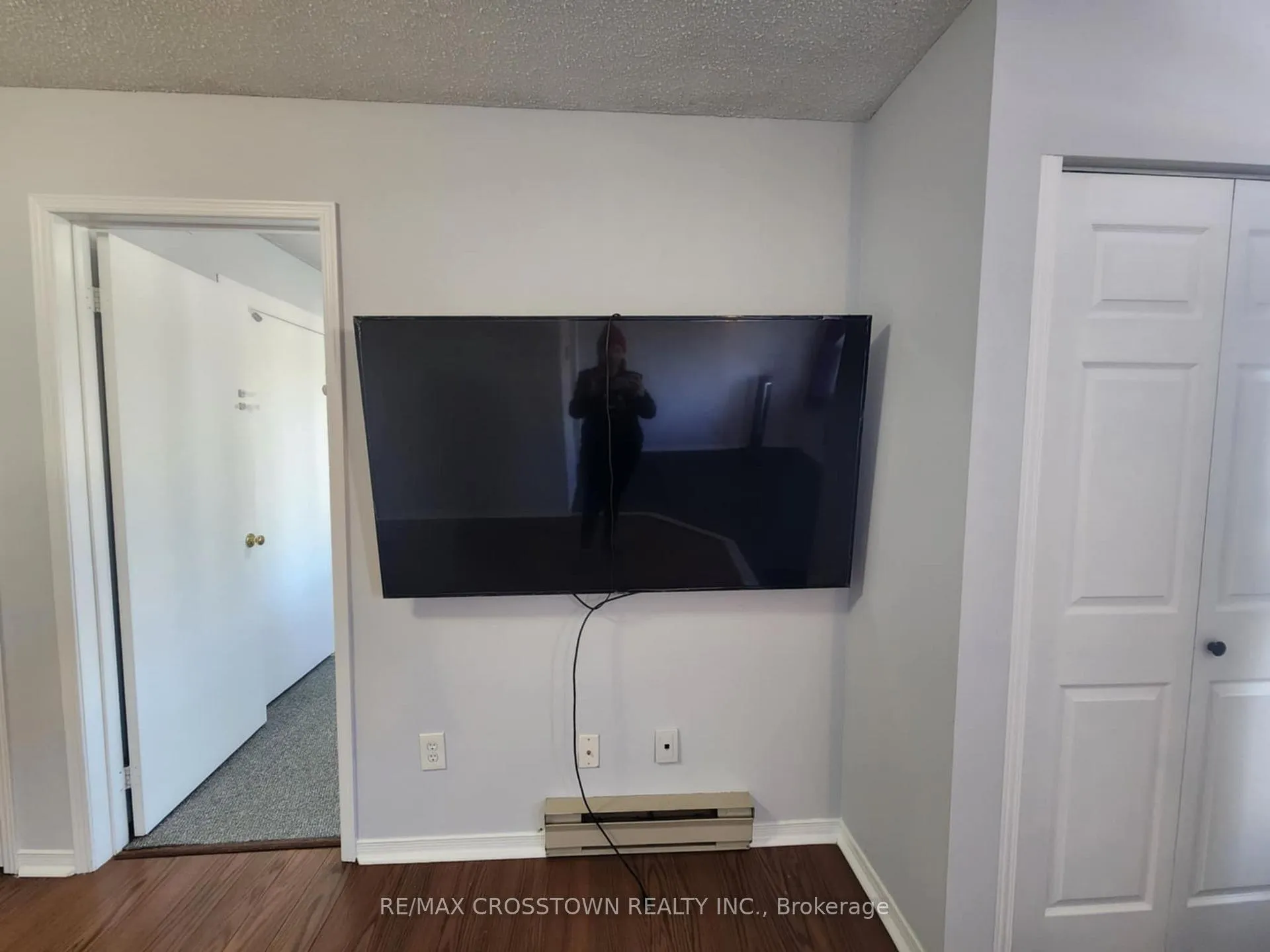 Photo 5 of Unit 27, 504 Essa Road, Barrie, Holly — HOMEH