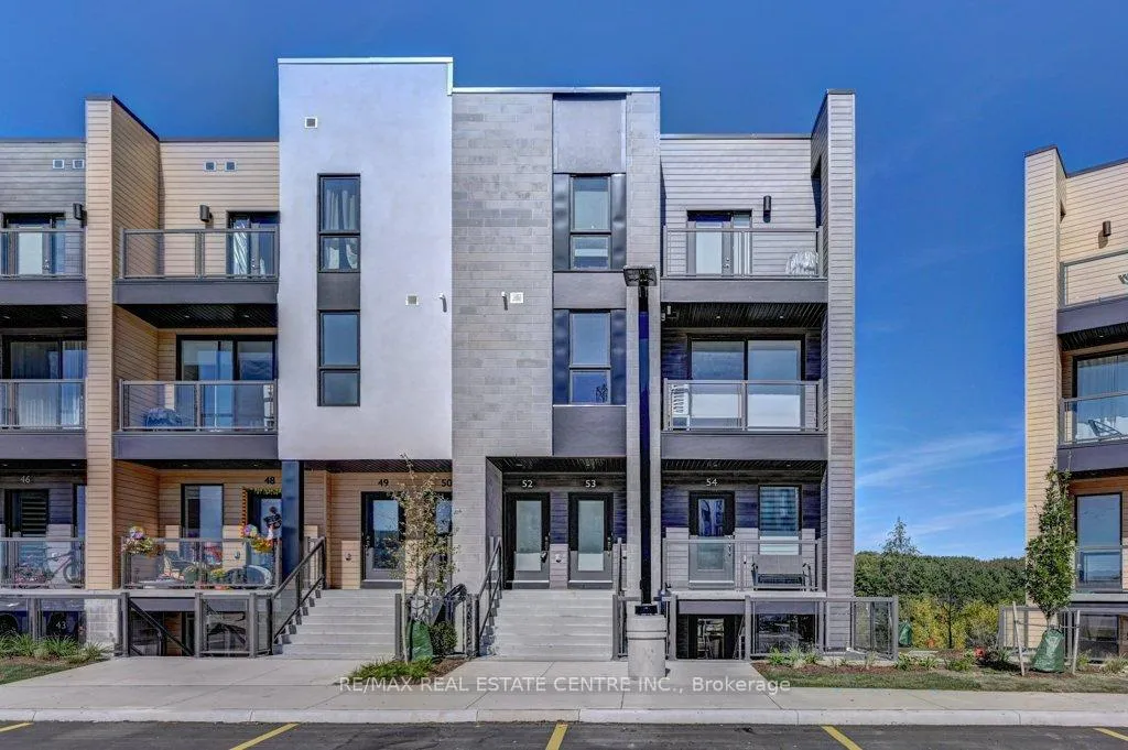 Front of 261 Woodbine Avenue