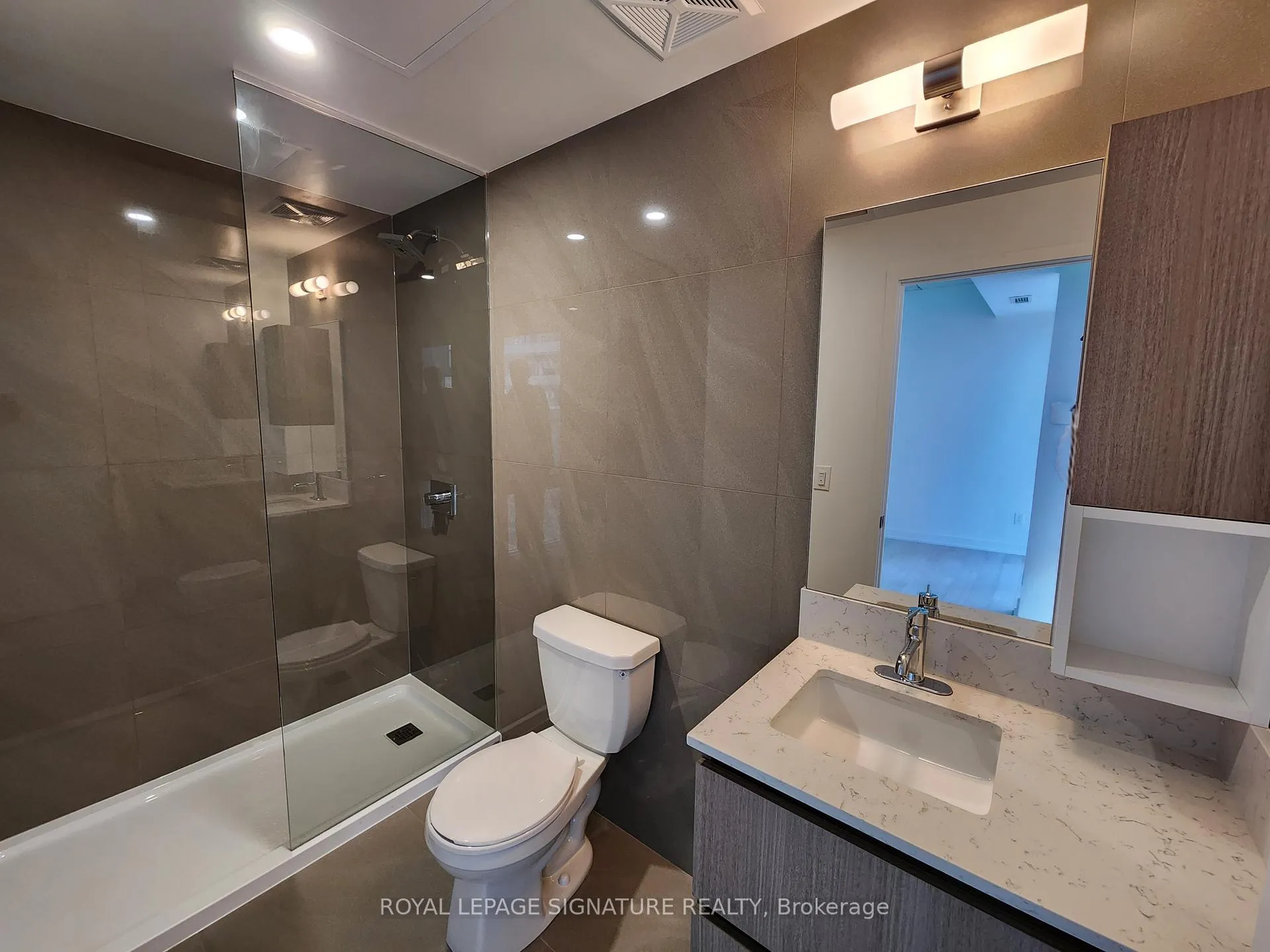 Photo 12 of Unit 802, 45 Baseball Place, Toronto, South Riverdale — HOMEH