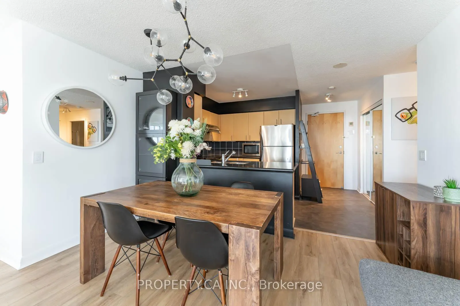 Front of Unit 1609, 4978 Yonge Street