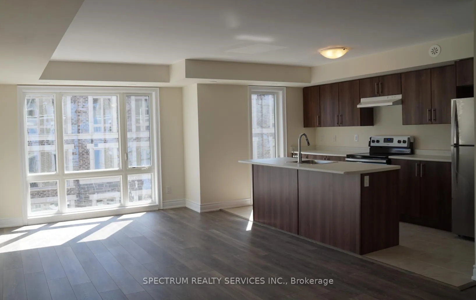 Photo 2 of Unit 524, 30 Dunsheath Way, Markham, Cornell — HOMEH