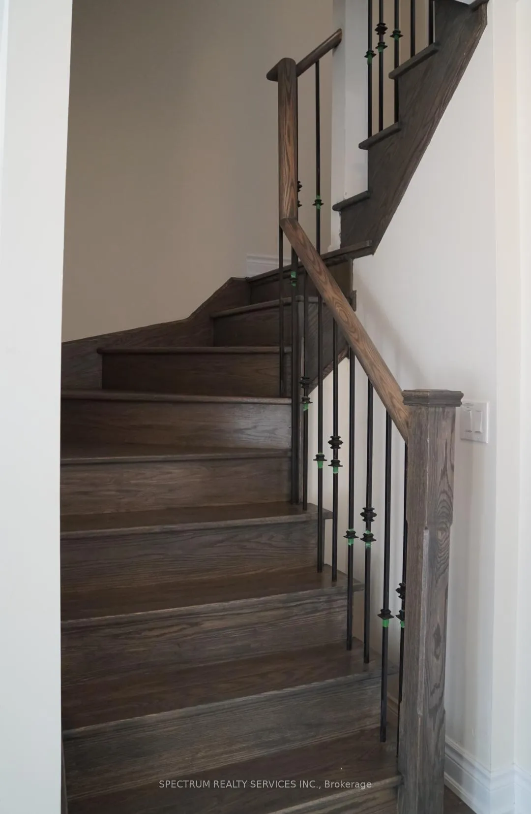 Photo 6 of Unit 524, 30 Dunsheath Way, Markham, Cornell — HOMEH