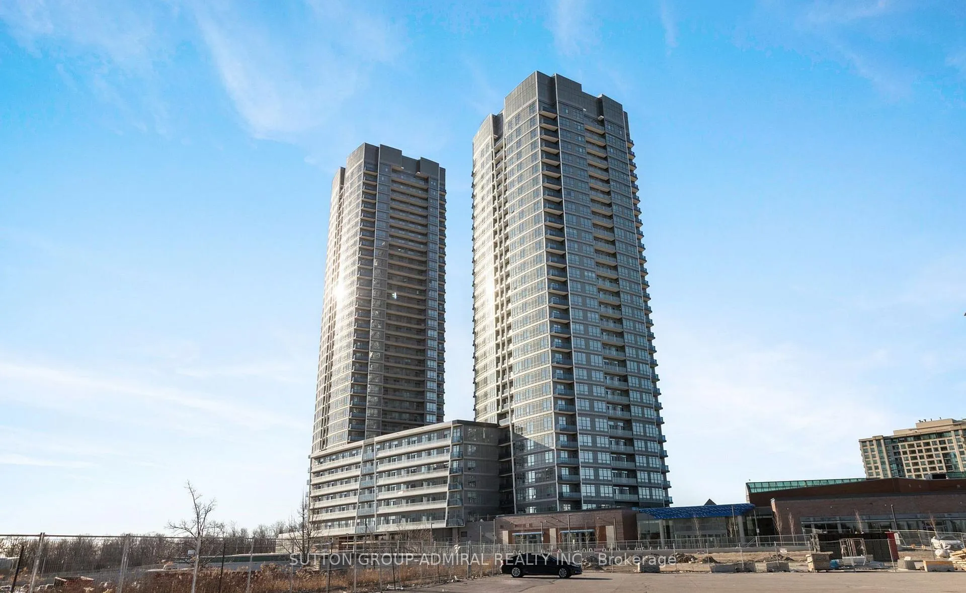 Front of Unit 2809, 30 Upper Mall Way
