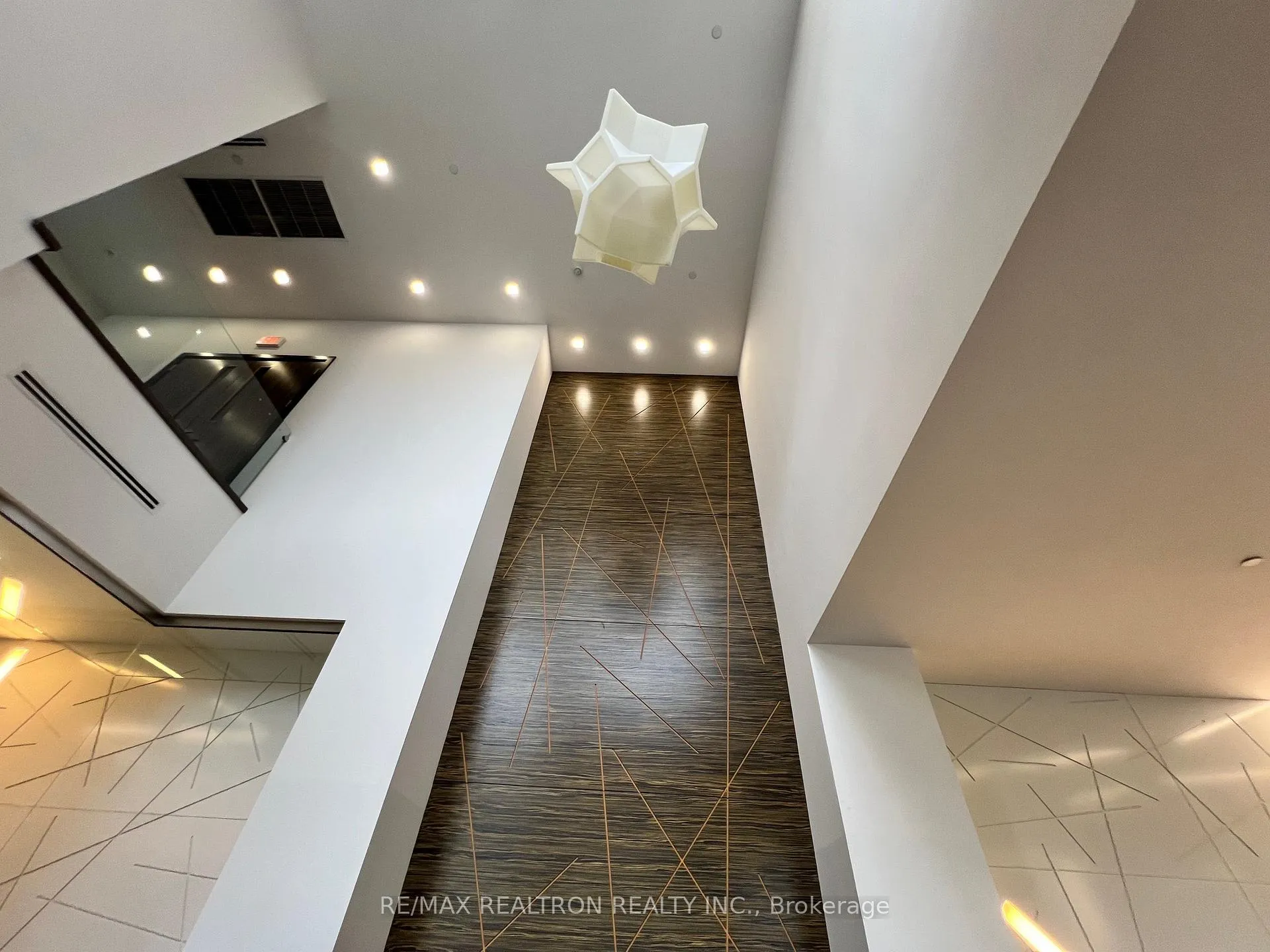 Photo 7 of Unit 1019, 325 South Park Road, Markham, Commerce Valley — HOMEH