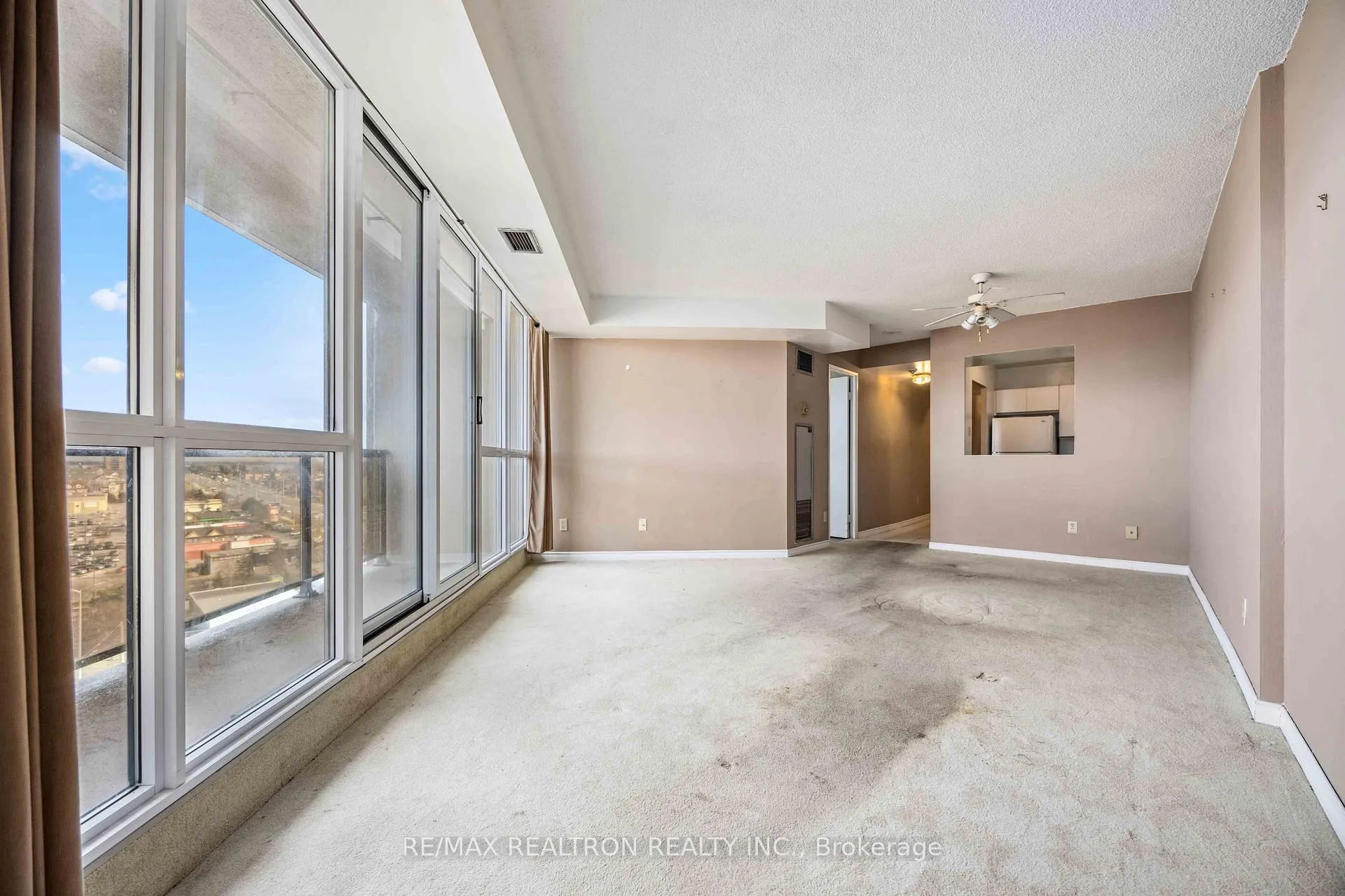 Photo 10 of Unit 1210, 2 Westney Road N, Ajax, Central West — HOMEH