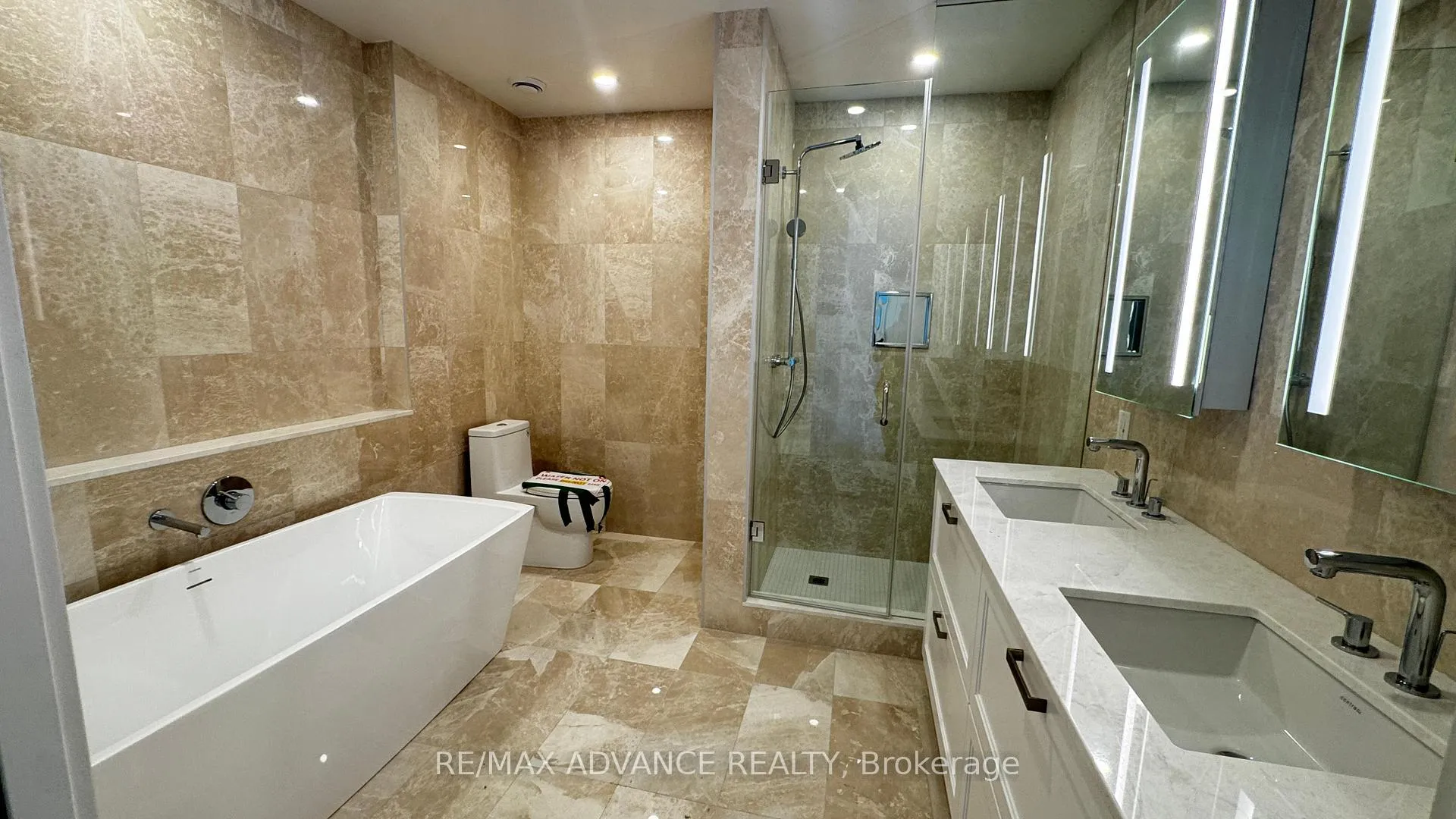 Photo 10 of Unit GL17, 399 Royal Orchard Boulevard, Markham, Royal Orchard — HOMEH