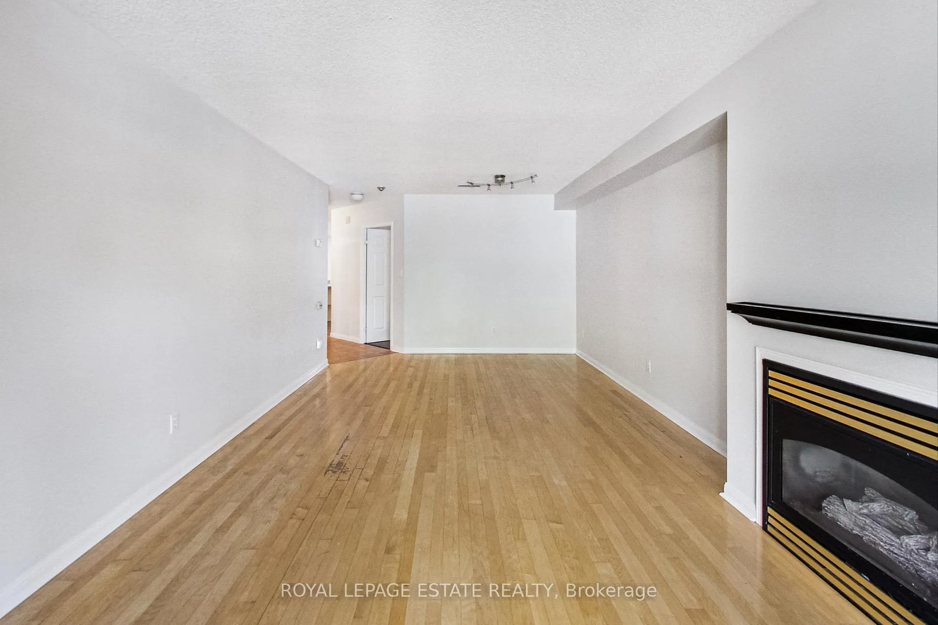 Photo 18 of Unit 202, 2365 Queen Street E, Toronto, The Beaches — HOMEH