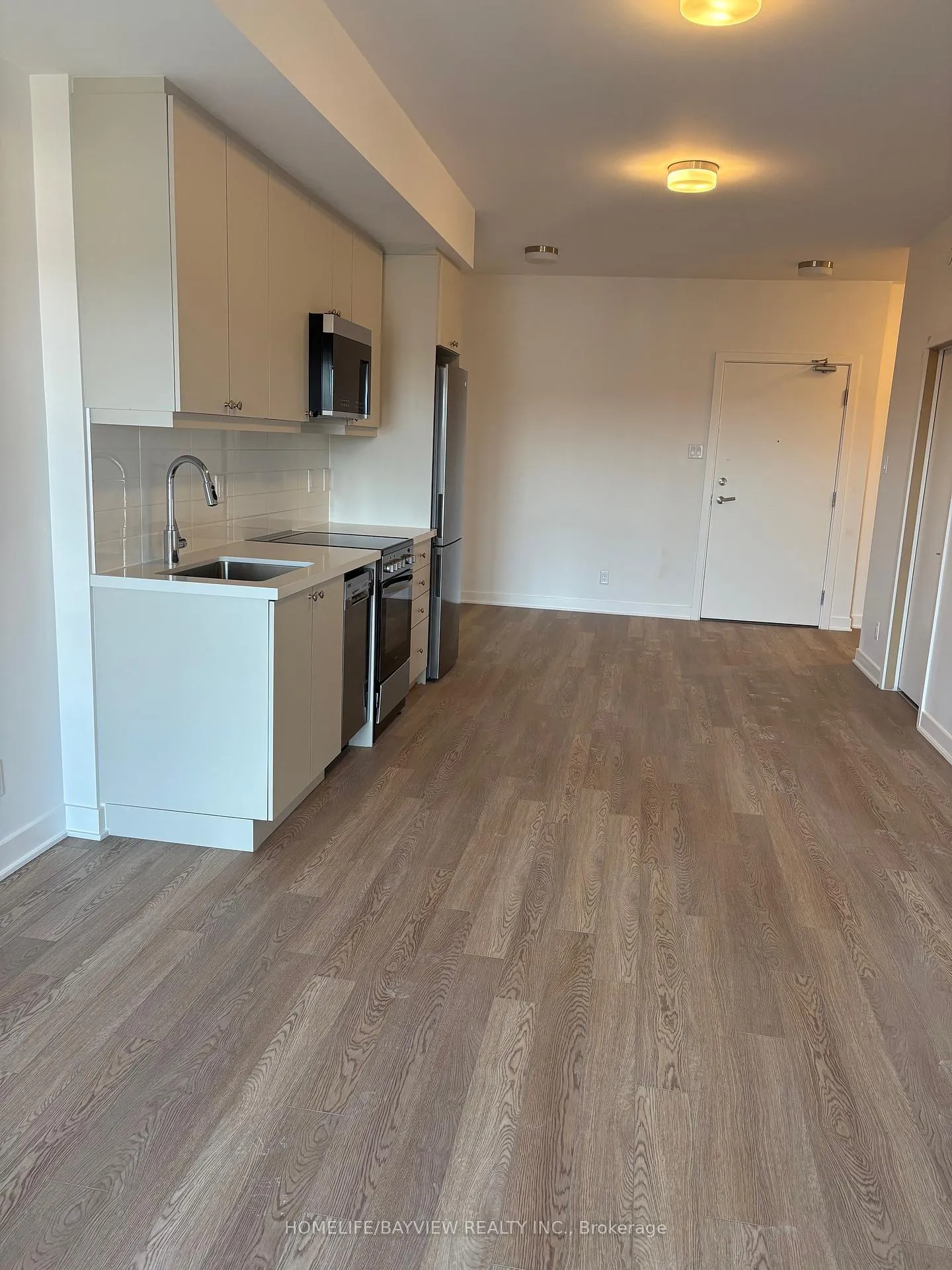 Photo 7 of Unit 607, 55 Clarington Boulevard, Clarington, Bowmanville — HOMEH