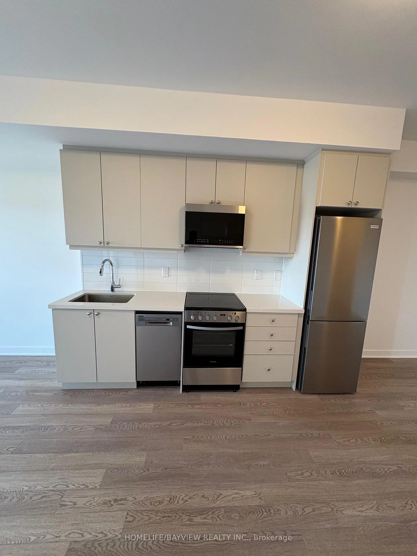 Photo 9 of Unit 607, 55 Clarington Boulevard, Clarington, Bowmanville — HOMEH