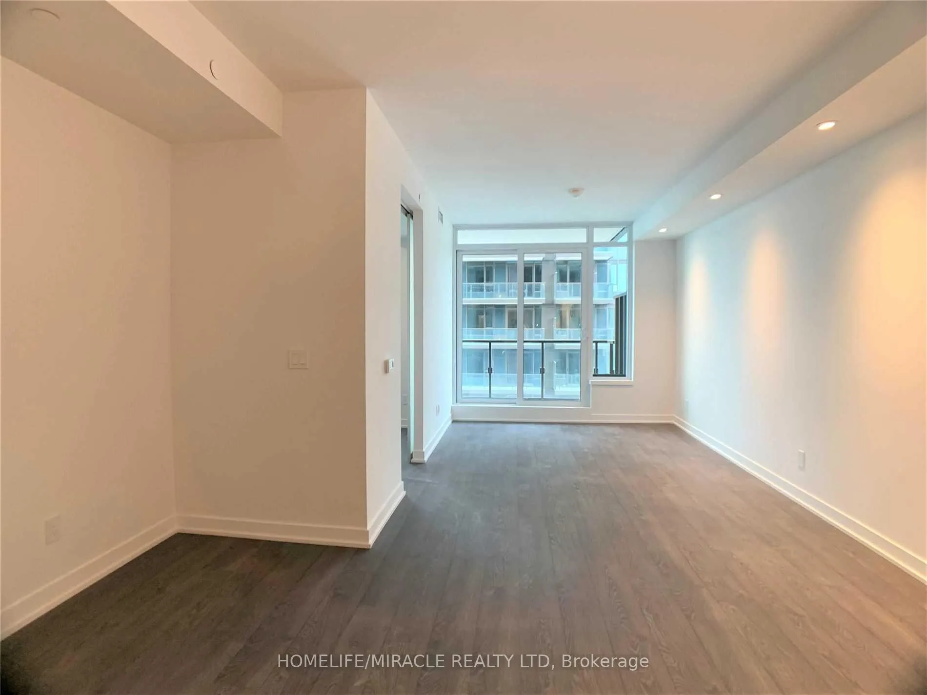 Photo 8 of Unit 2212, 1926 Lakeshore Boulevard W, Toronto, High Park-Swansea — HOMEH