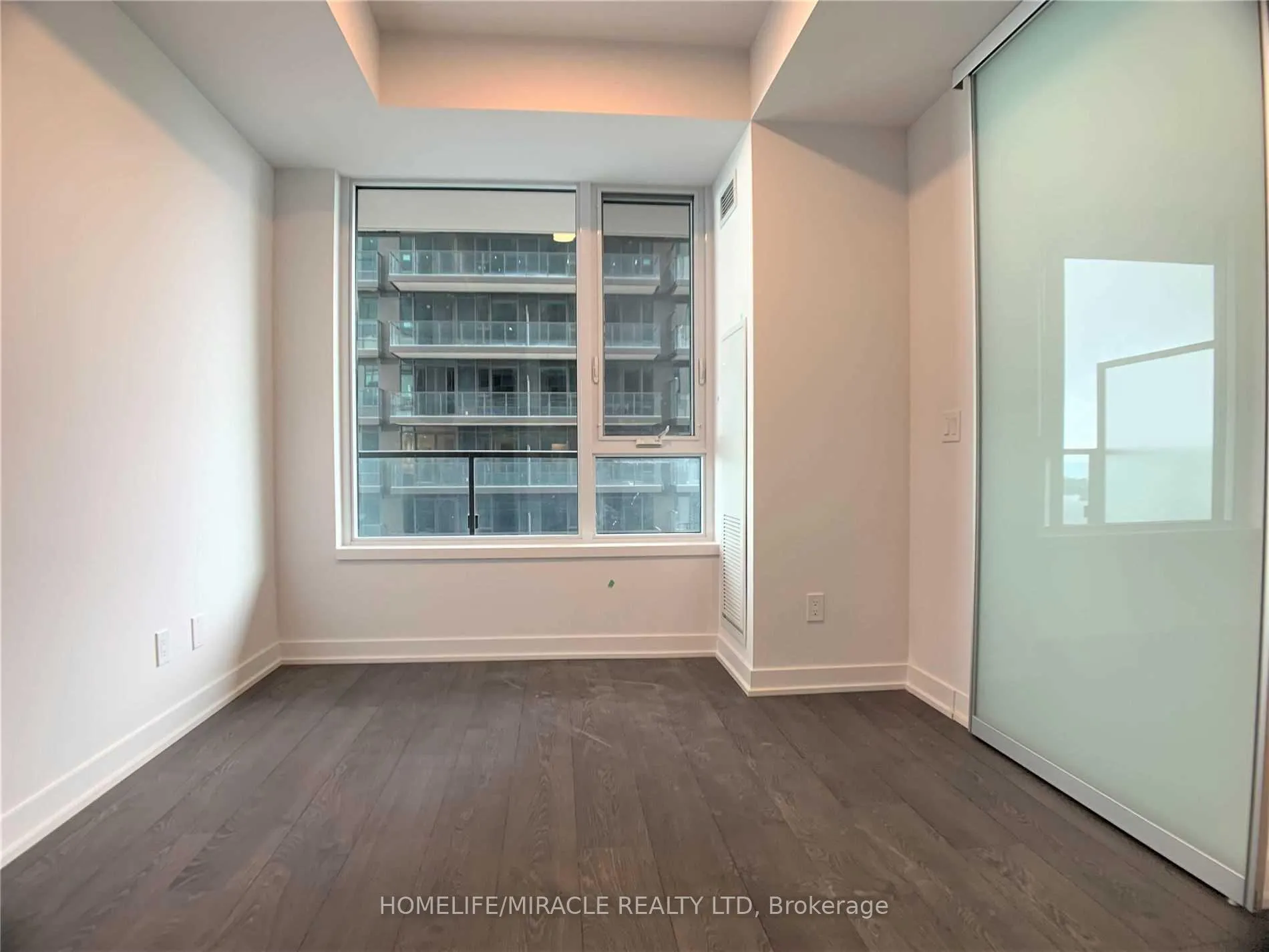 Photo 10 of Unit 2212, 1926 Lakeshore Boulevard W, Toronto, High Park-Swansea — HOMEH
