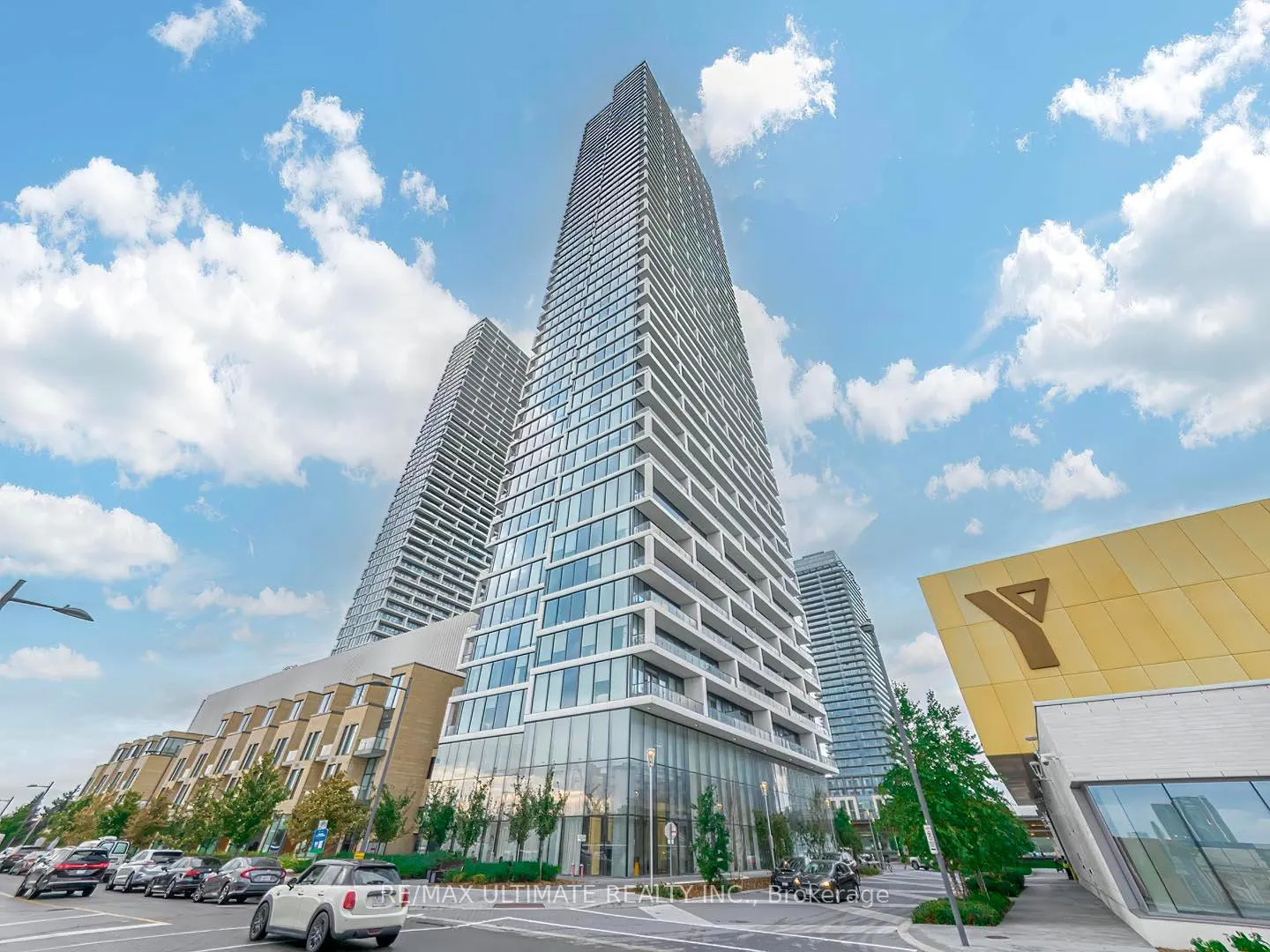 Front of Unit 3012, 5 Buttermill Avenue