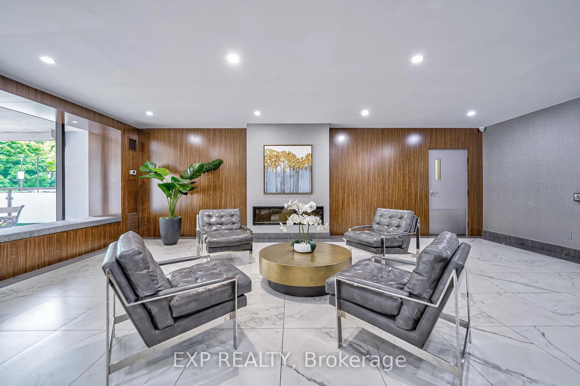 Photo 2 of Unit 401, 60 Inverlochy Boulevard, Markham, Royal Orchard — HOMEH