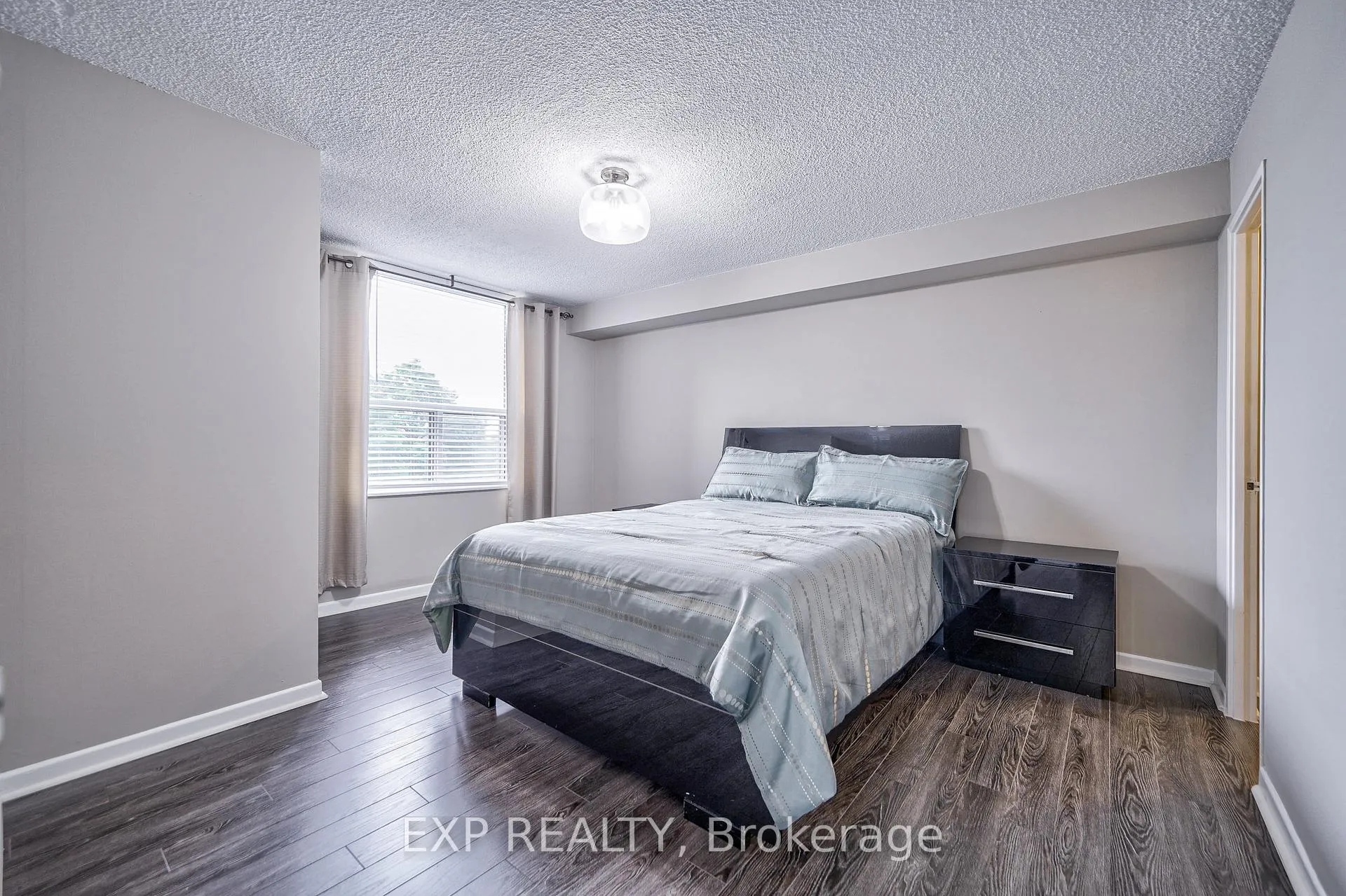 Photo 13 of Unit 401, 60 Inverlochy Boulevard, Markham, Royal Orchard — HOMEH
