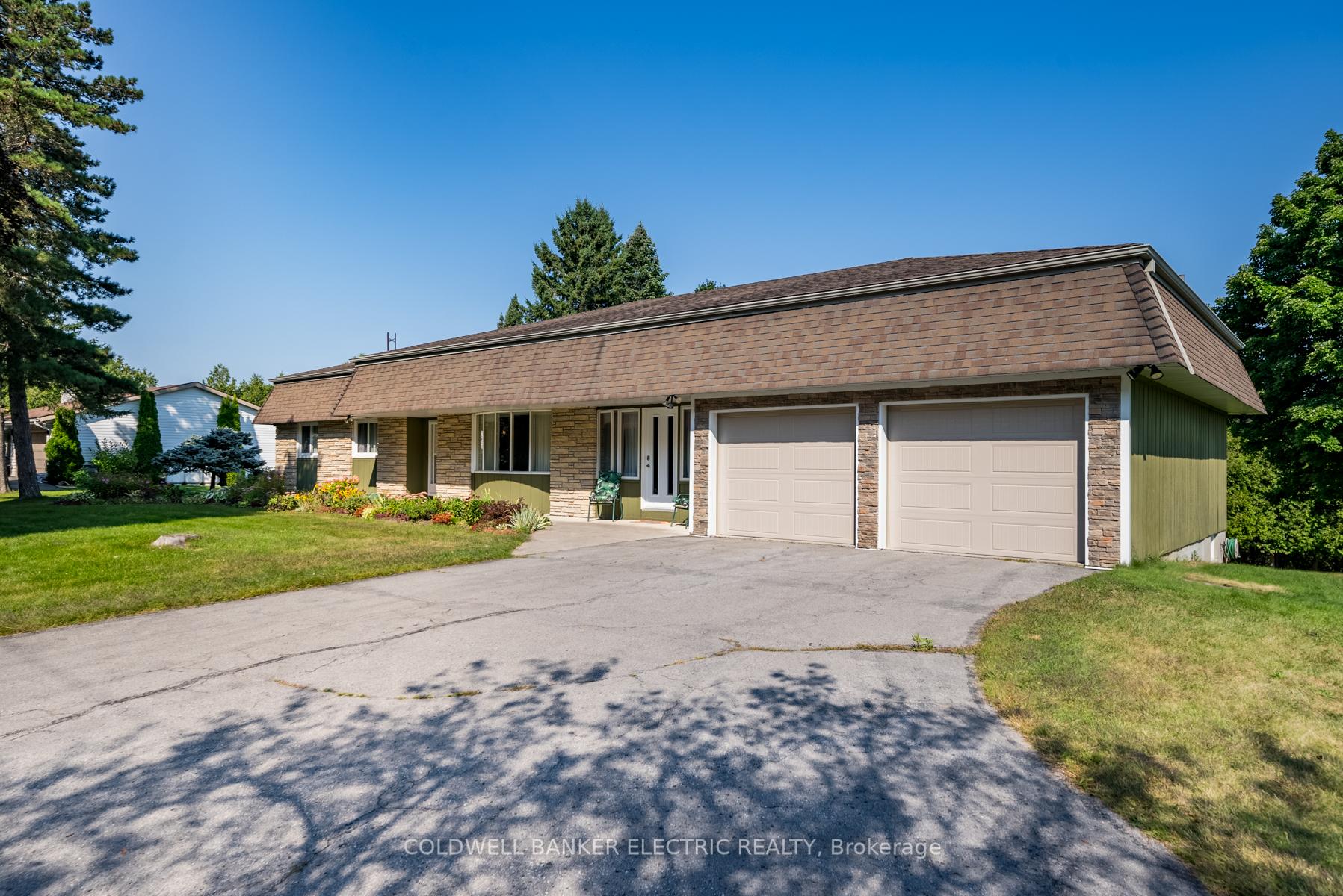 Photo 2 of 2534 Sherbrooke Street W, Cavan Monaghan, Cavan-Monaghan — HOMEH
