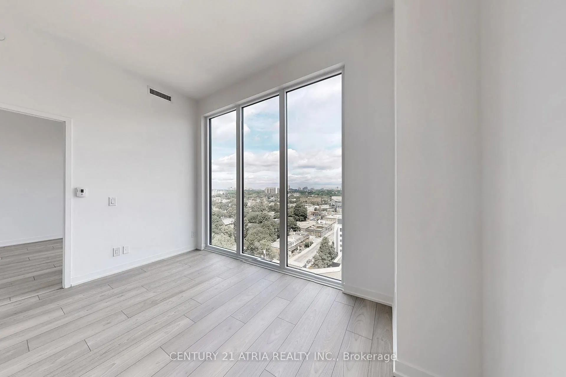 Photo 14 of Unit 1222, 285 Dufferin Street, Toronto, South Parkdale — HOMEH