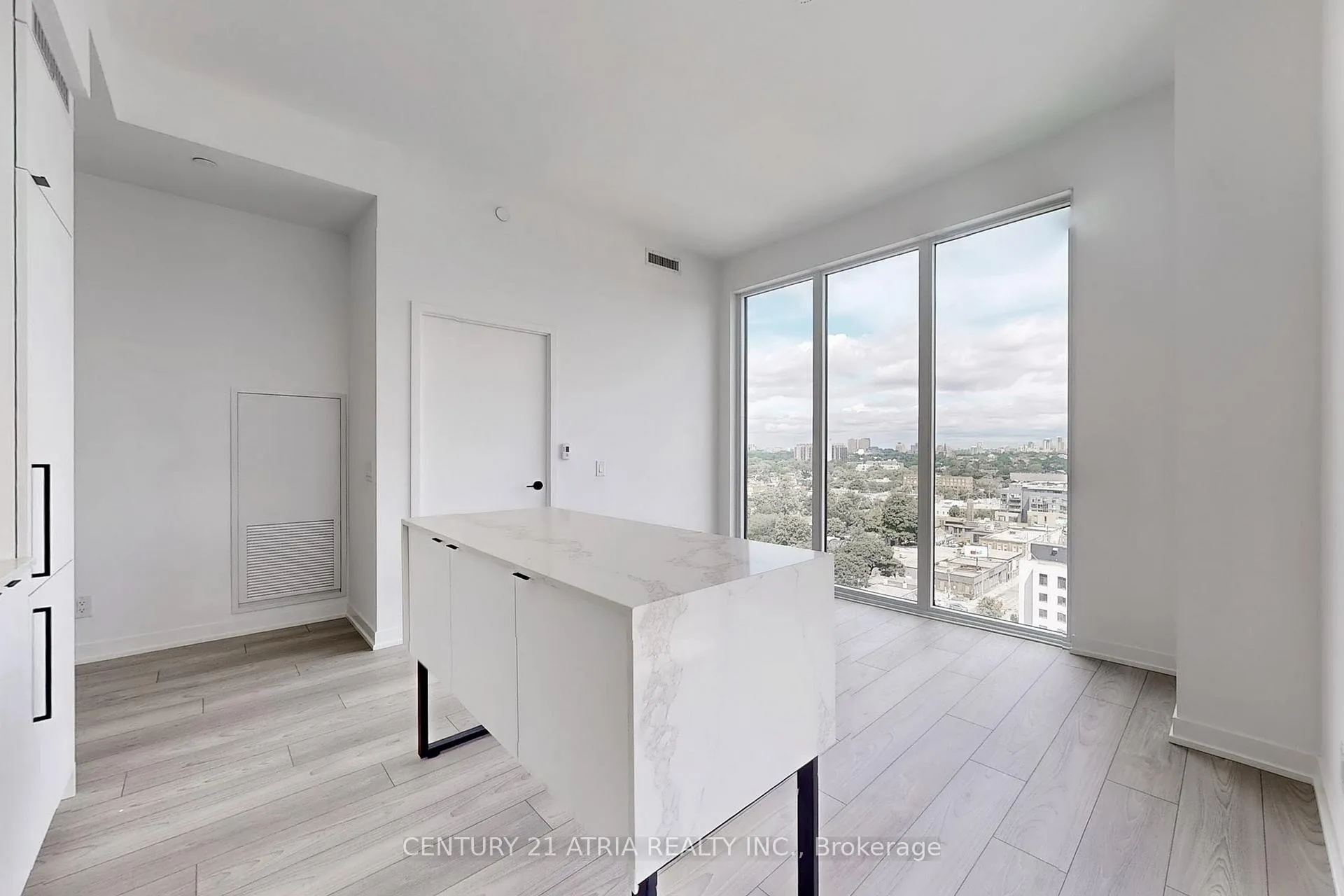 Photo 15 of Unit 1222, 285 Dufferin Street, Toronto, South Parkdale — HOMEH