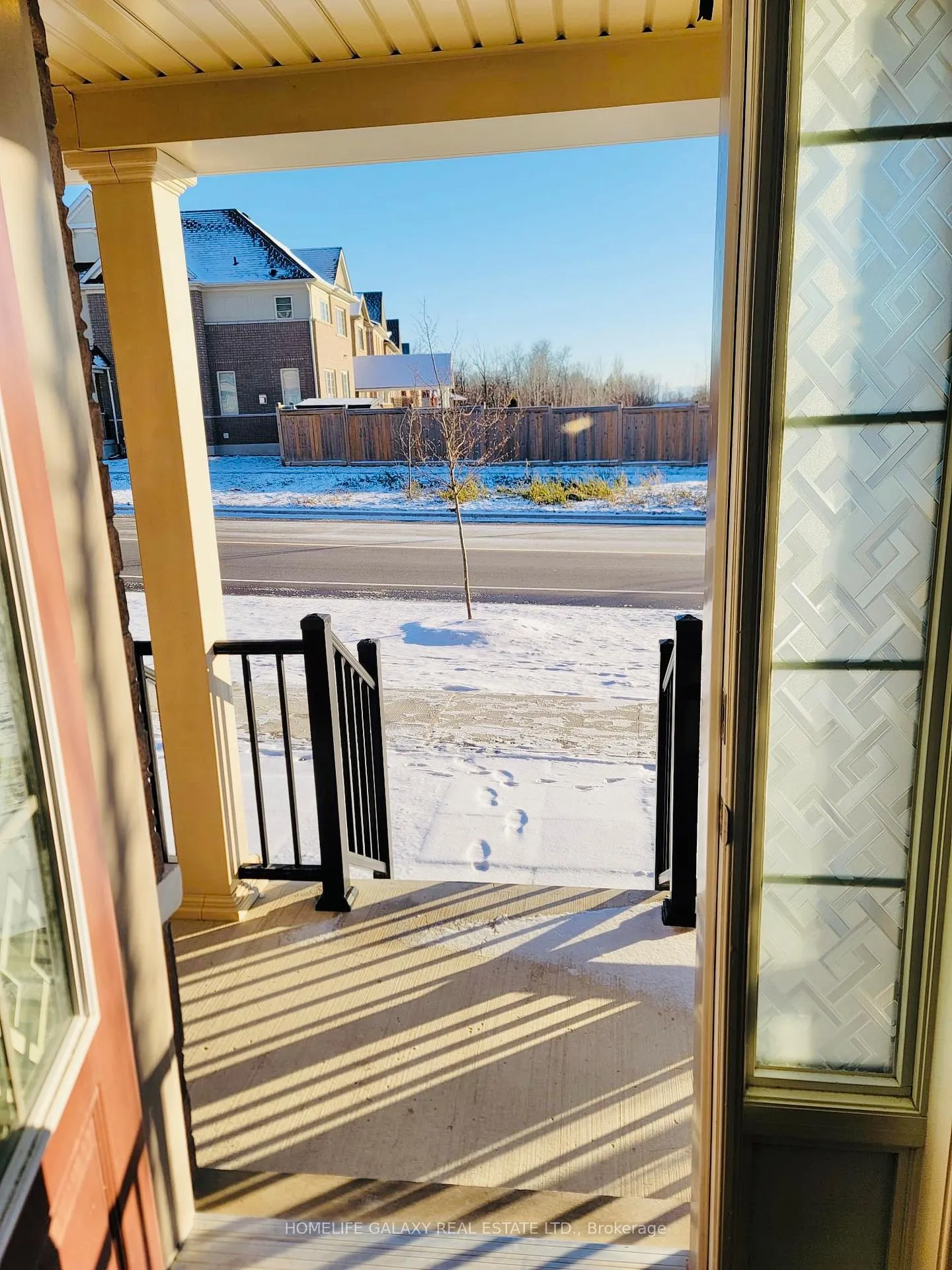 Photo 9 of 239 Royal Northern Path, Oshawa, Windfields — HOMEH