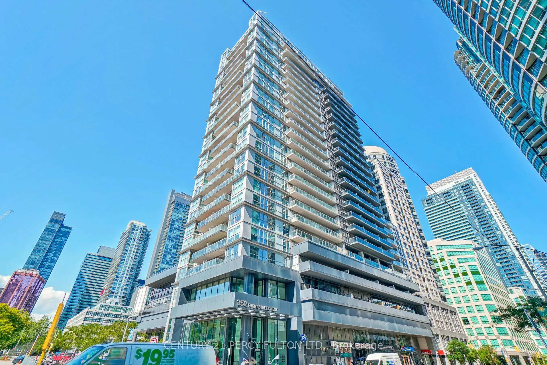 Front of Unit 2211, 352 Front Street W