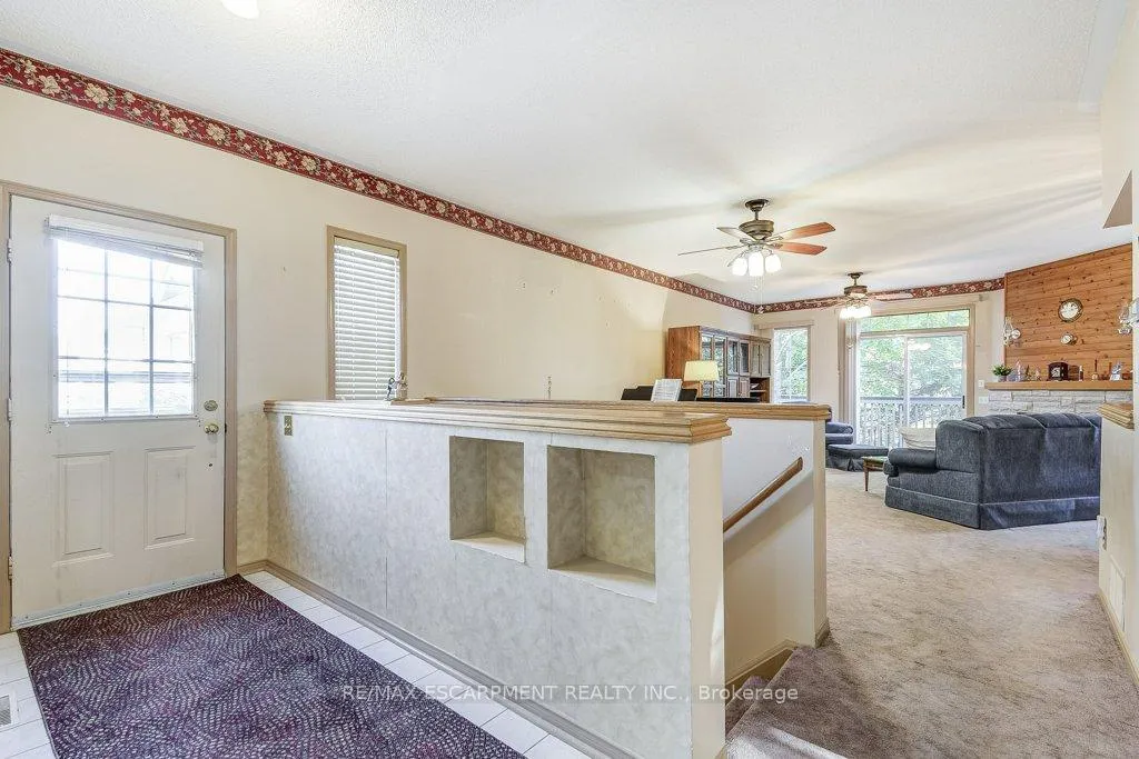 Photo 3 of 192 Silverbirch Boulevard, Hamilton, Mount Hope — HOMEH