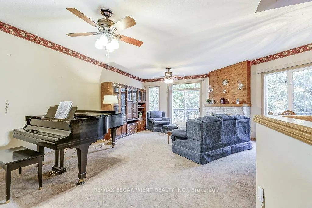 Photo 6 of 192 Silverbirch Boulevard, Hamilton, Mount Hope — HOMEH