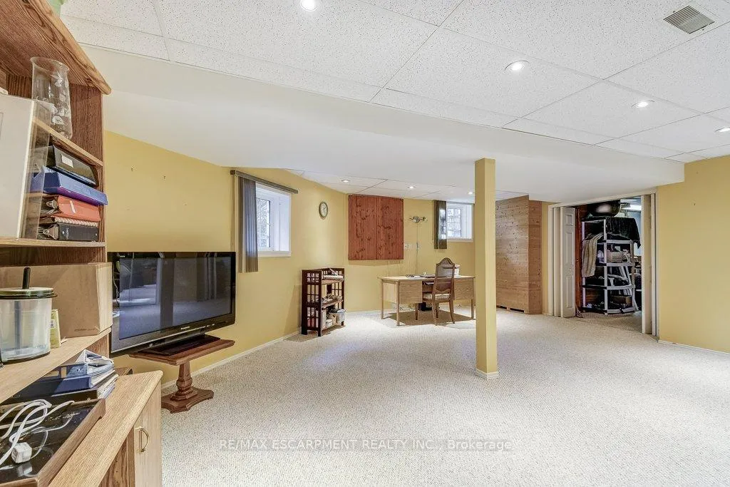 Photo 24 of 192 Silverbirch Boulevard, Hamilton, Mount Hope — HOMEH