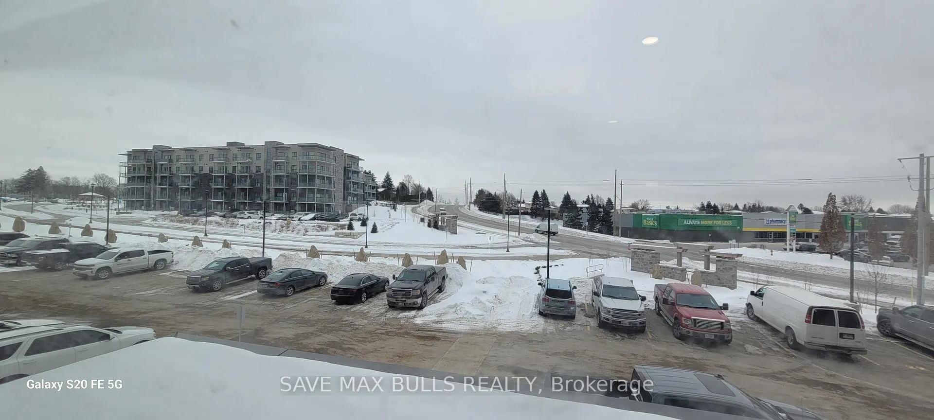 Photo 3 of Unit 208, 1000 Lackner Place, Kitchener — HOMEH