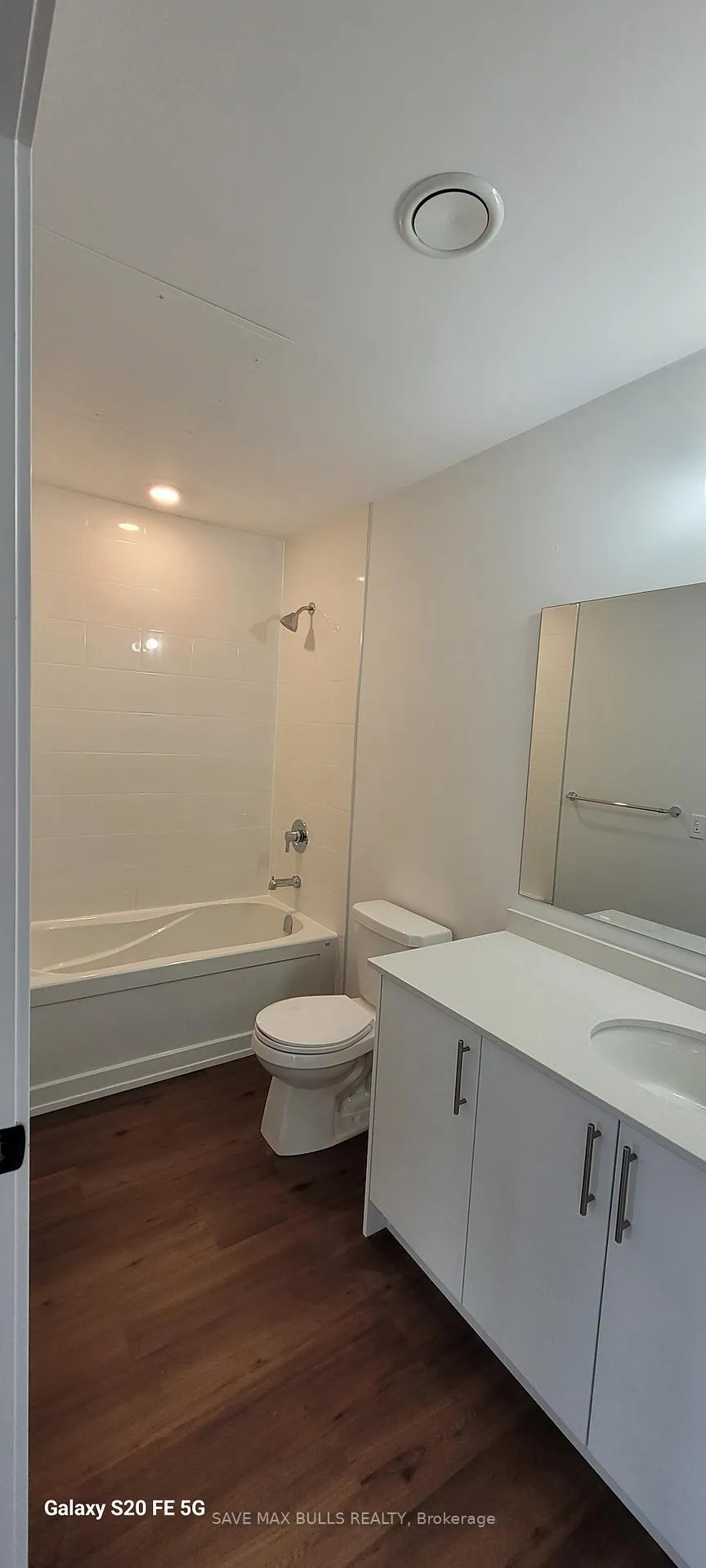 Photo 5 of Unit 208, 1000 Lackner Place, Kitchener — HOMEH