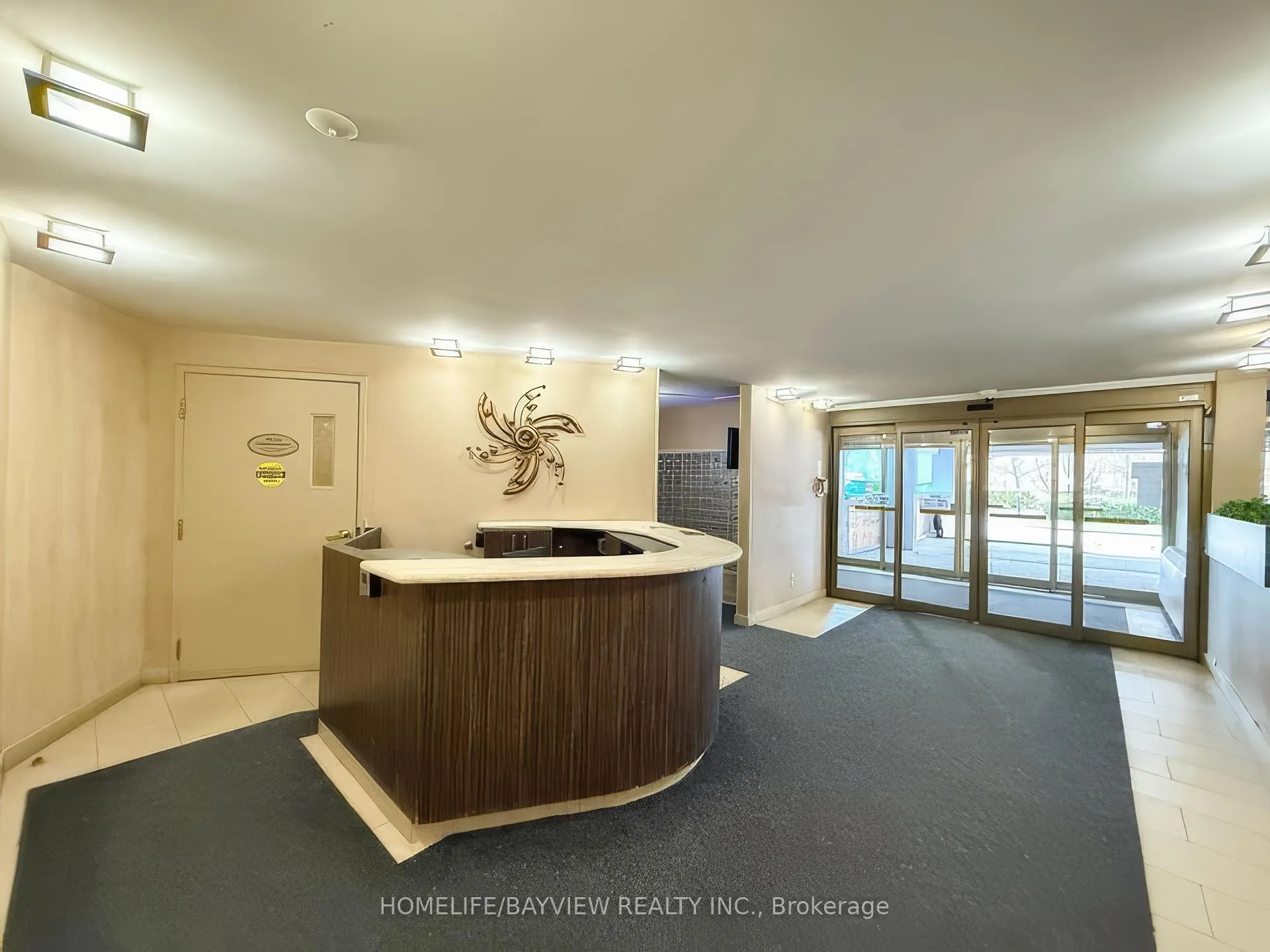 Photo 3 of Unit 1408, 20 Edgecliffe Golfway, Toronto, Flemingdon Park — HOMEH