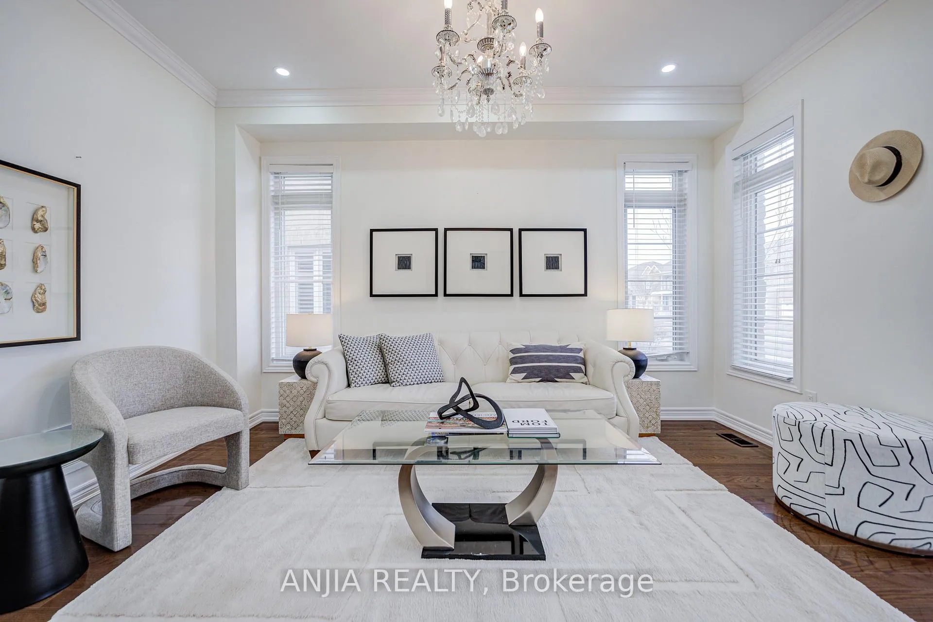 Photo 5 of 409 Williamson Road, Markham, Greensborough — HOMEH